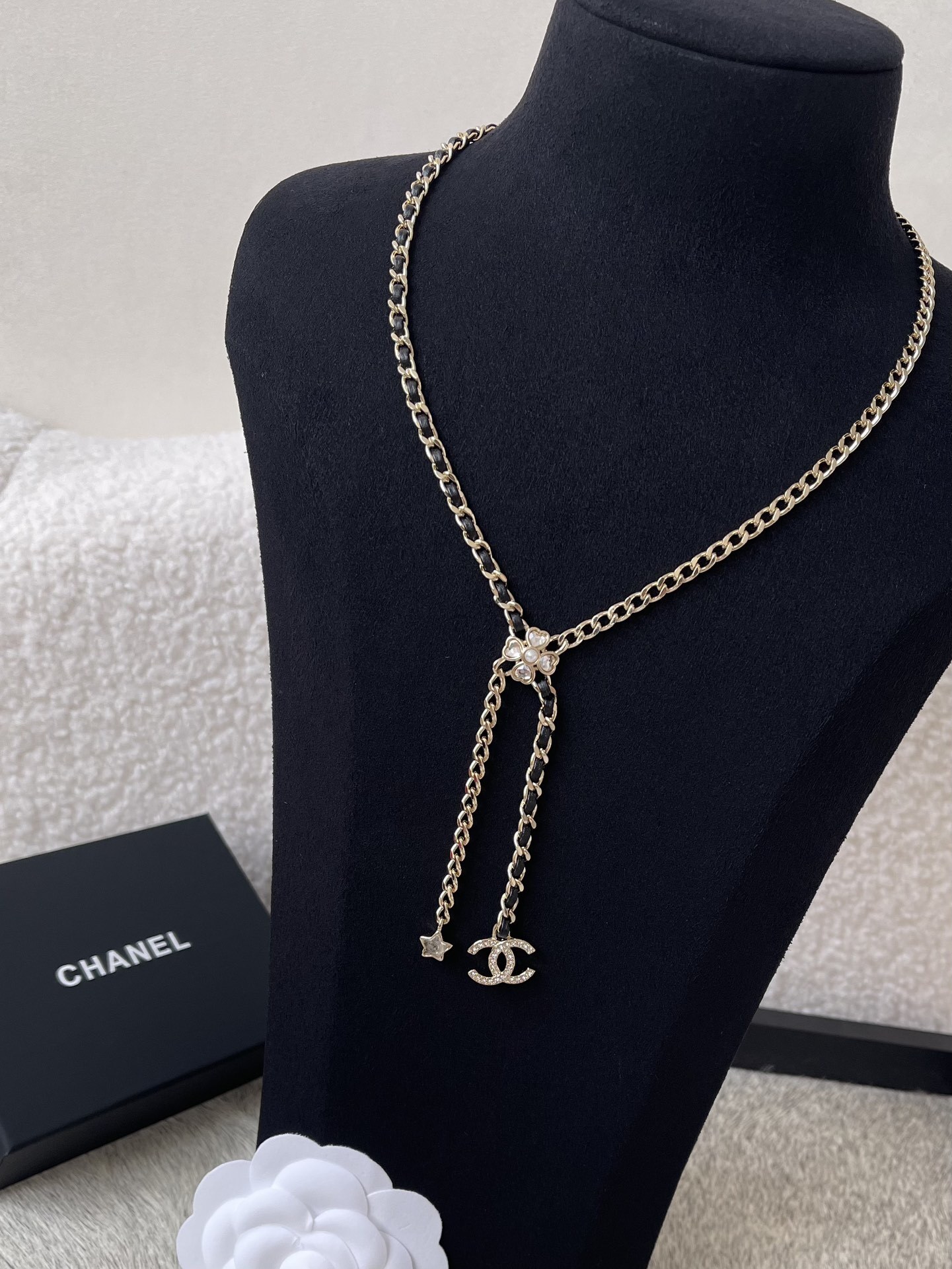 Luxury Gold Chain & Leather Interwoven Necklace with Crystal Logo