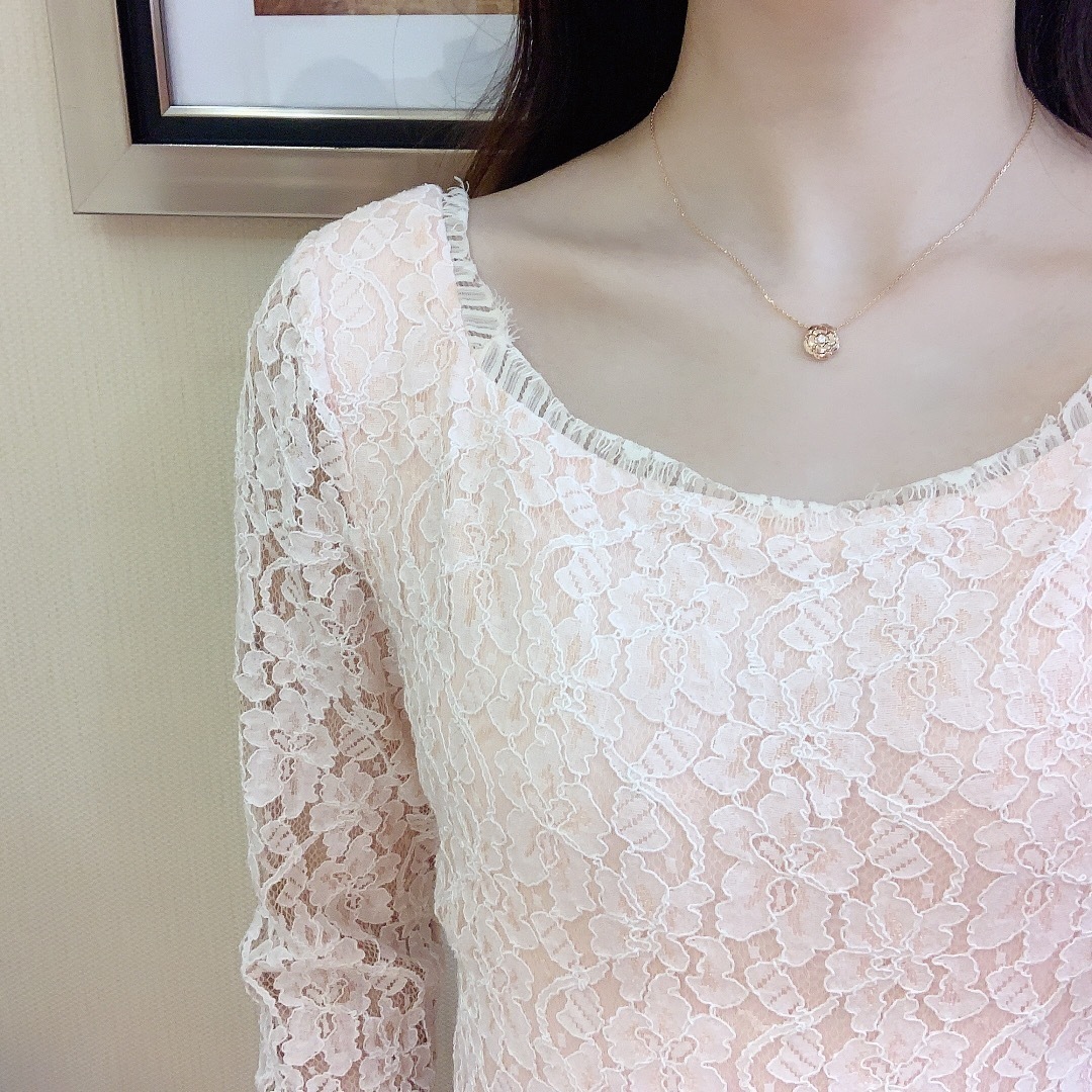 Chanel Extrait de Camélia Necklace 18K Rose Gold with Diamond