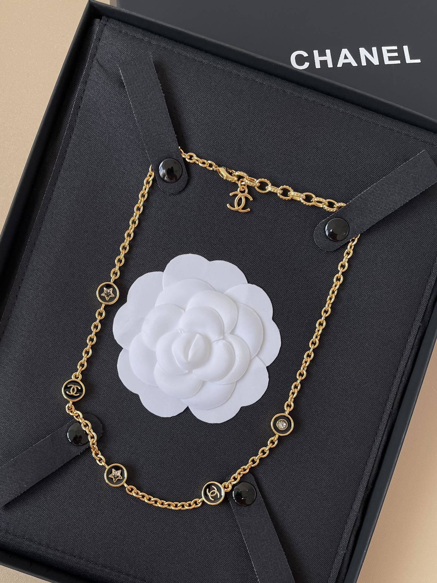 Chanel Gold & Black Resin CC Star Necklace - 2025/26 FW Collection
