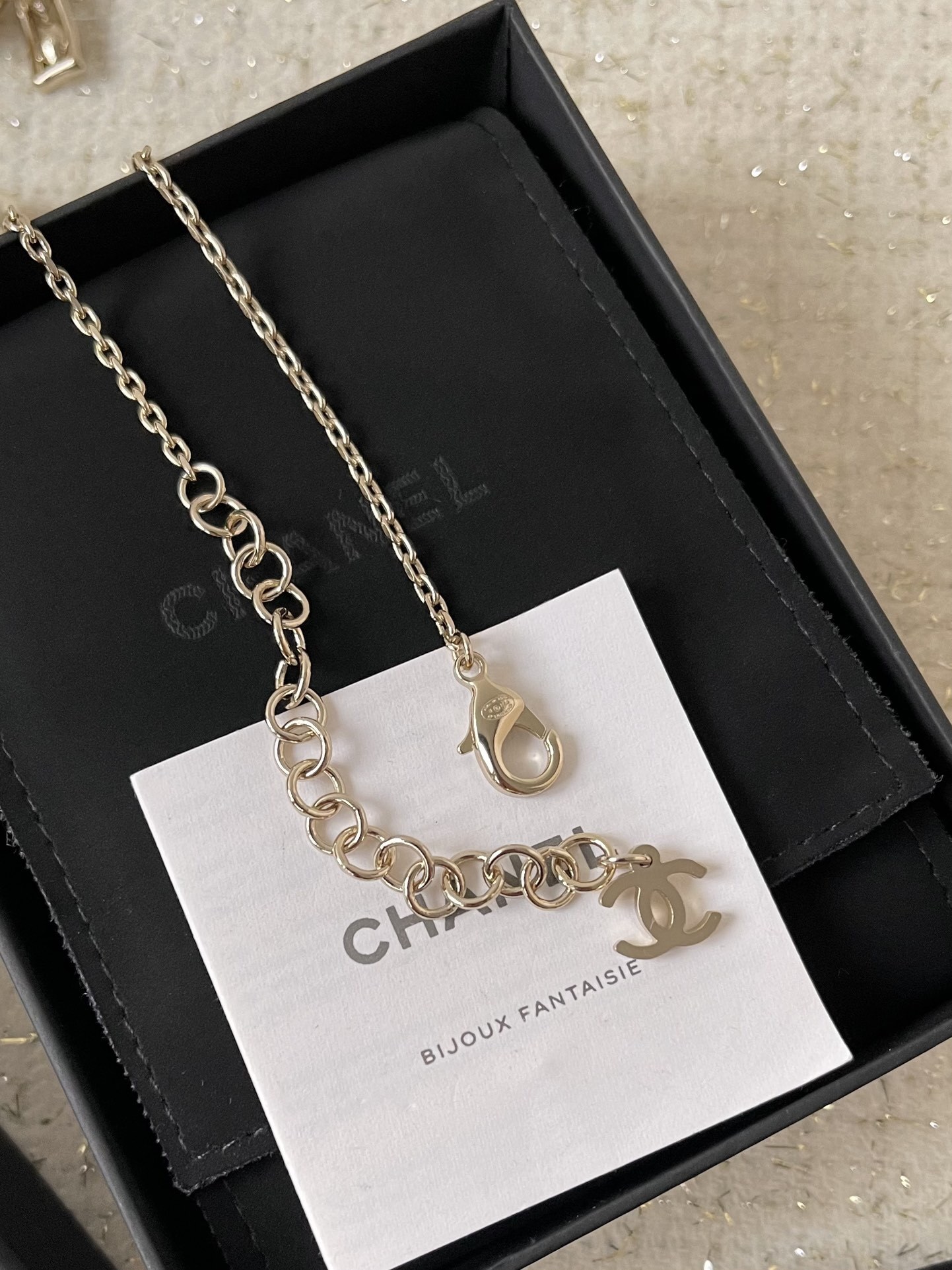 Chanel Crystal Bow Pearl Necklace - Elegant CC Logo Jewelry for Women