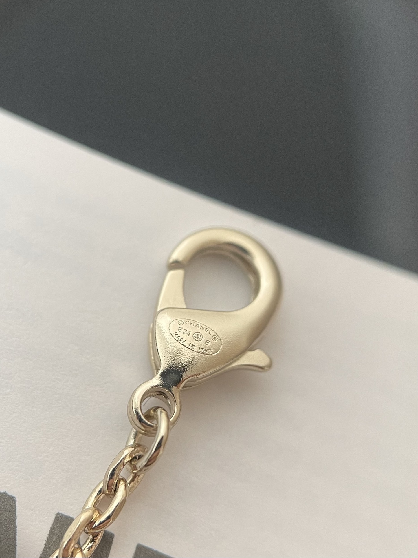 Luxury Chanel Crystal CC Pendant Long Necklace with Pearls