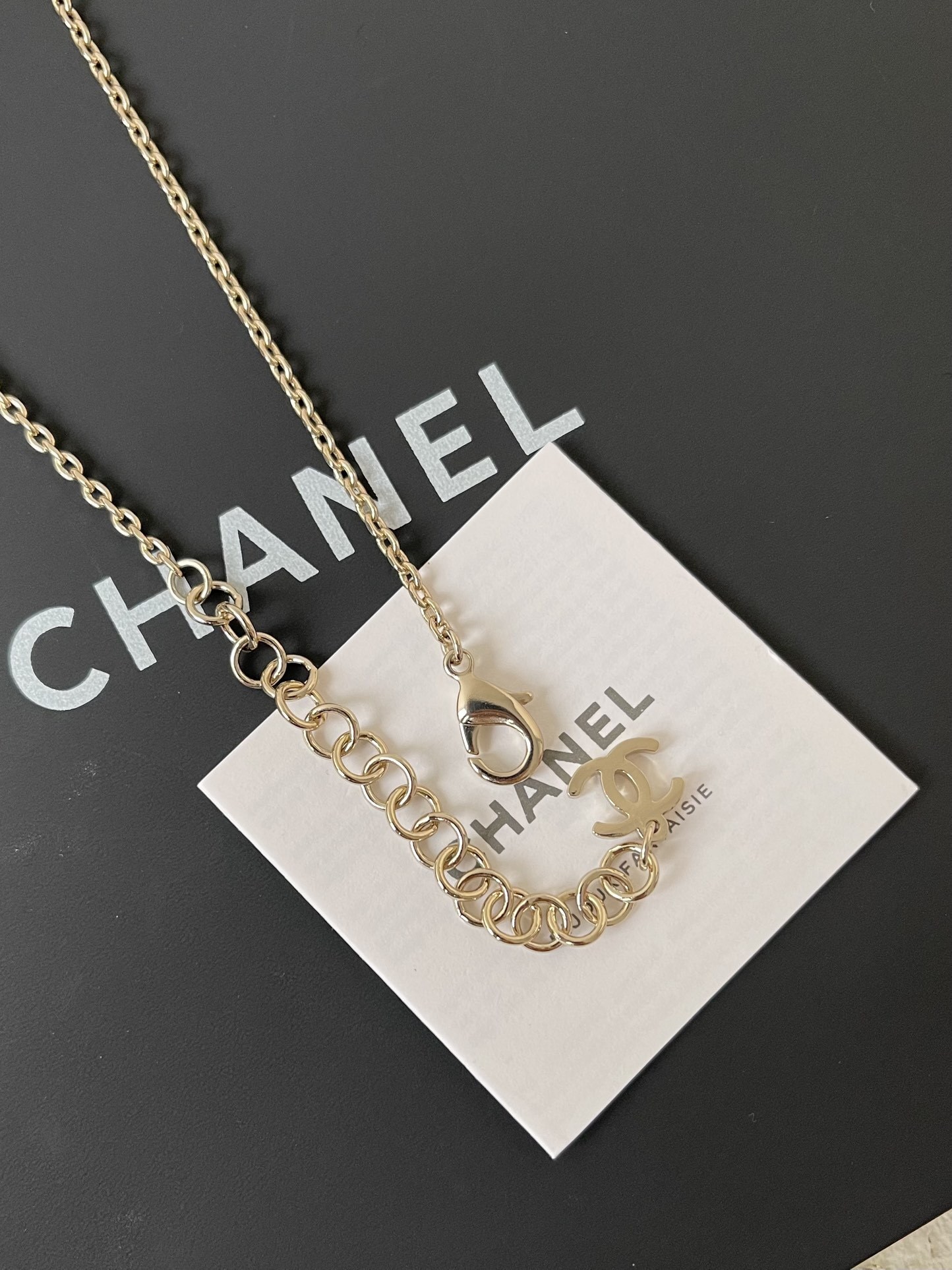 Luxury Chanel Crystal CC Pendant Long Necklace with Pearls