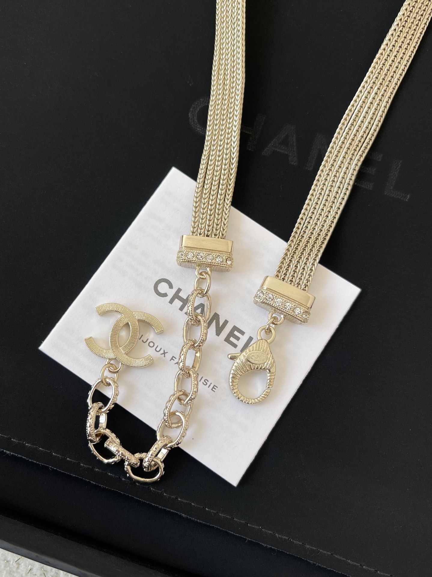 Elegant Bowknot Mesh Choker Necklace with Crystal CC Charms