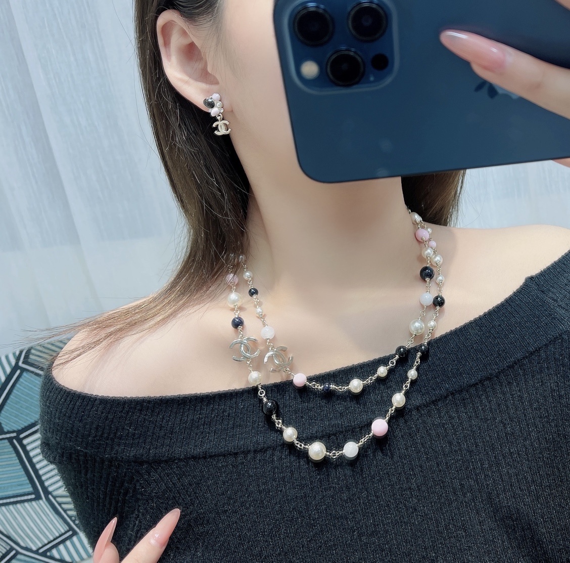 Chanel 2025/26 Long Pearl Necklace with CC Logo Accents