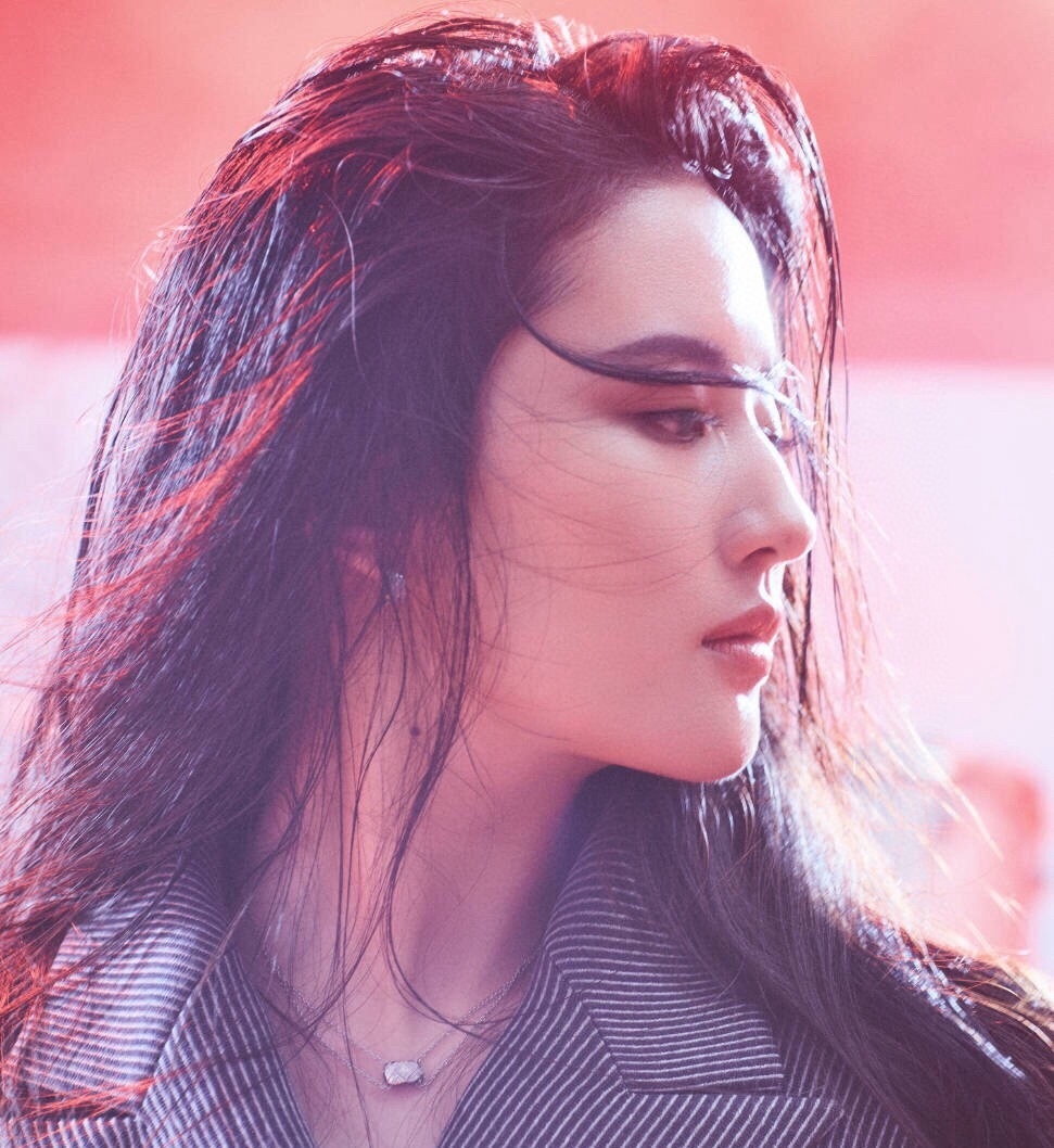 Chanel Style Quilted Matelasse Double Chain Crystal Necklace