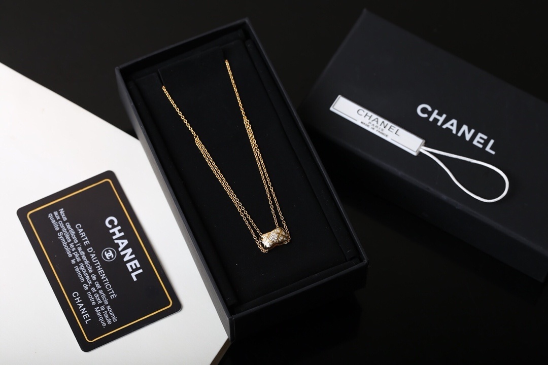 Chanel Style Quilted Matelasse Double Chain Crystal Necklace