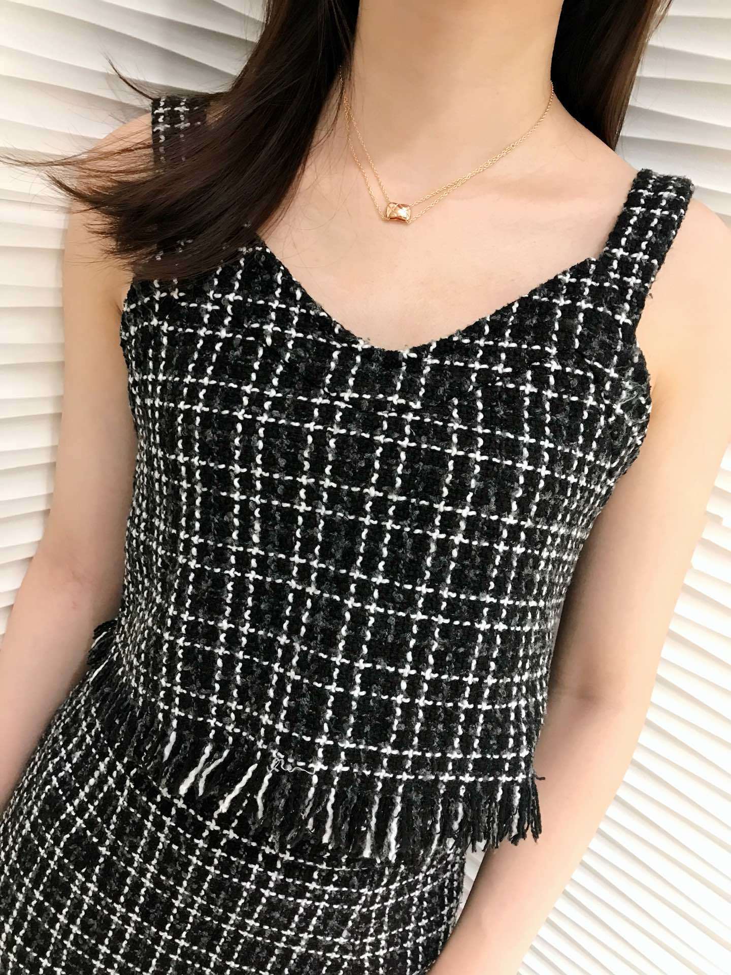 Luxury Gold Quilted Pendant Double Layer Necklace for Women