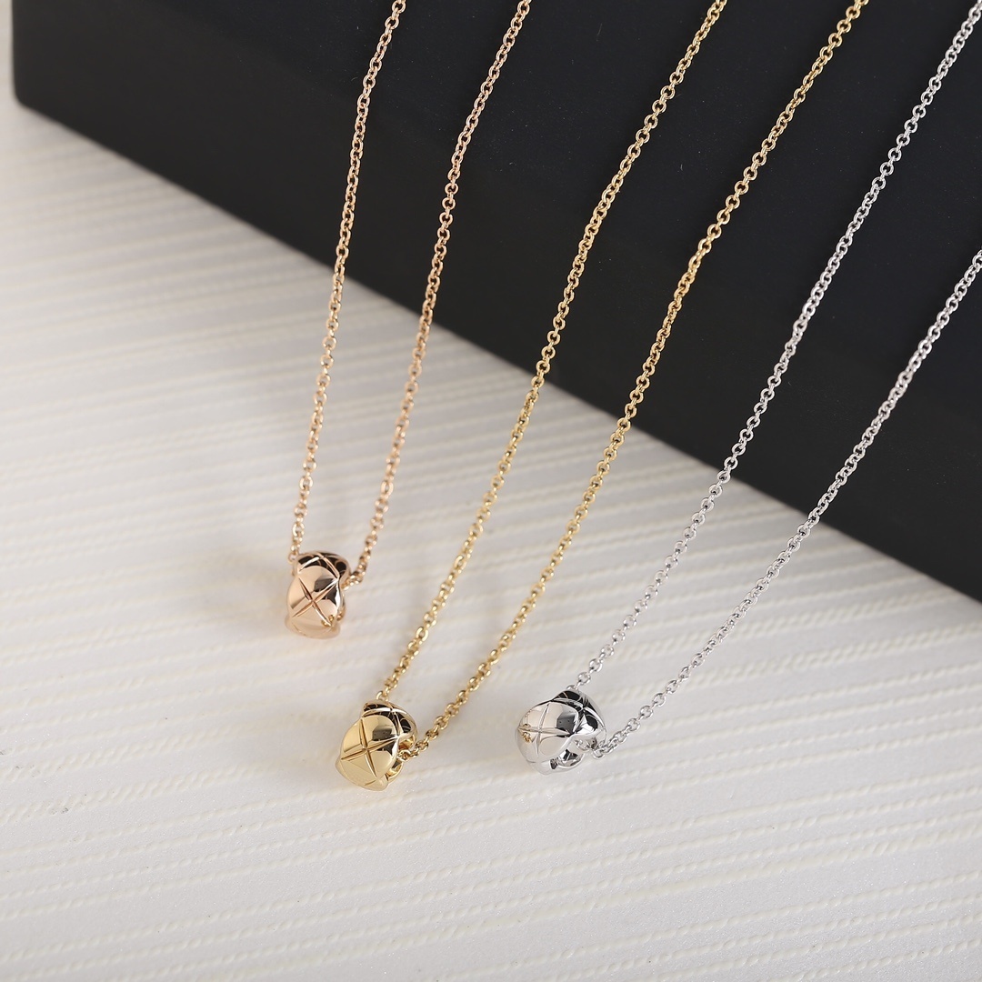 Luxury Quilted Ball Pendant Necklace - Elegant Jewelry for Women