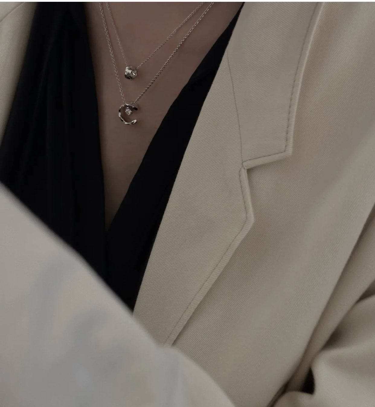 Luxury Layered Double C Pendant Necklace – Elegant Jewelry for Women