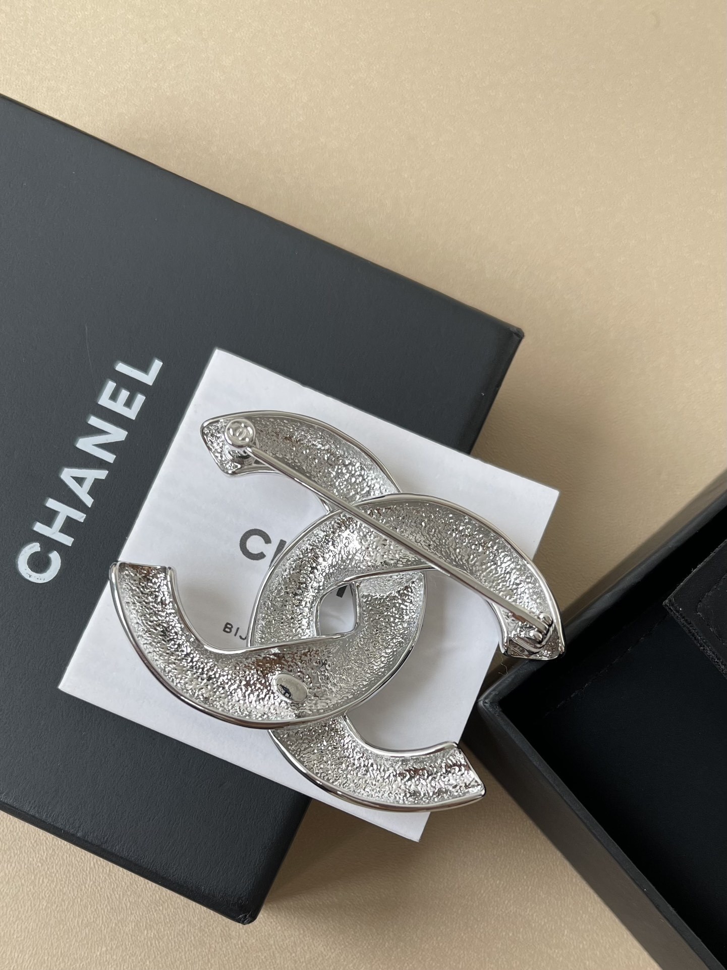 Luxury Chanel CC Brooch - Elegant Silver & Gold Designer Pin