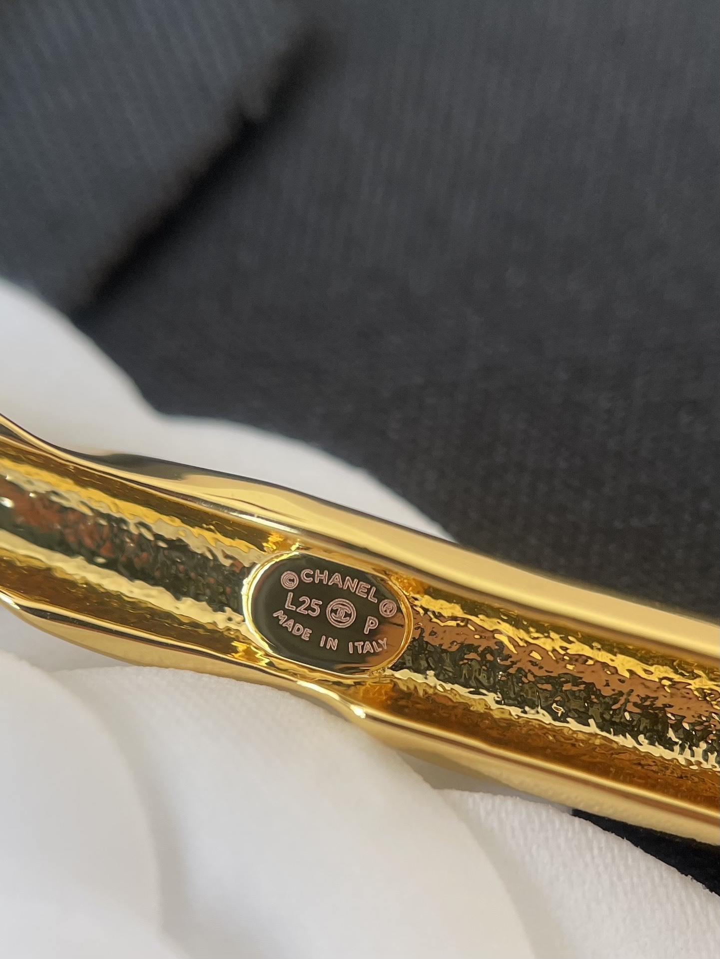 Luxury Gold Twisted Pencil Brooch with Pearl - Designer Style Pin