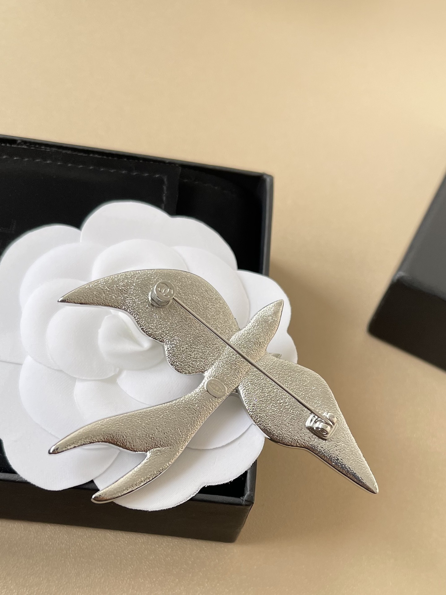 Chanel Crystal Swallow Bird Brooch - Elegant Pearl Fashion Jewelry