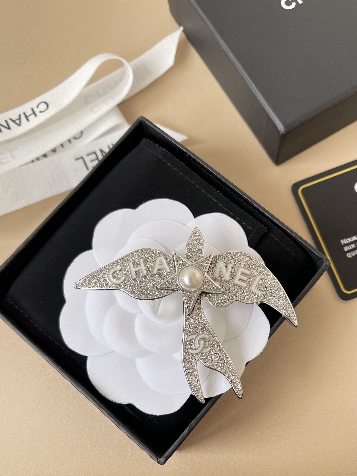 Chanel Crystal Swallow Bird Brooch - Elegant Pearl Fashion Jewelry