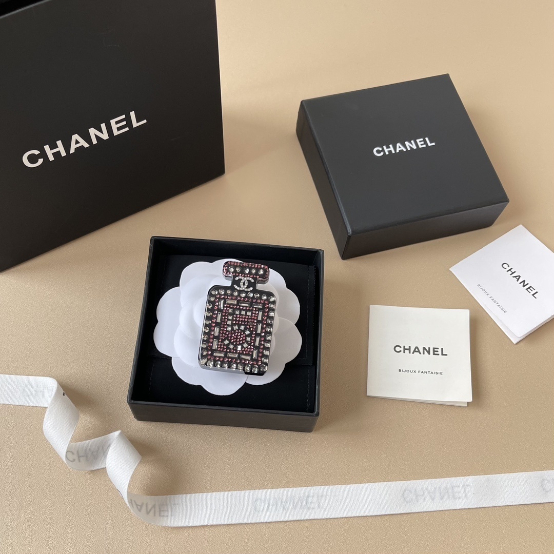 Elegant Crystal CC Logo & No. 5 Perfume Bottle Brooch Pin Collection