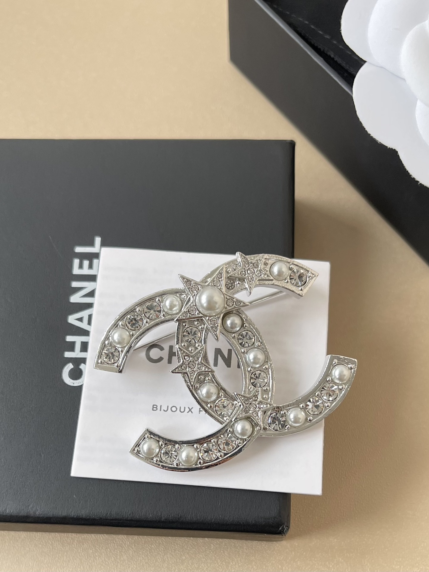 Elegant Silver CC Brooch with Pearl & Crystal Star Accents