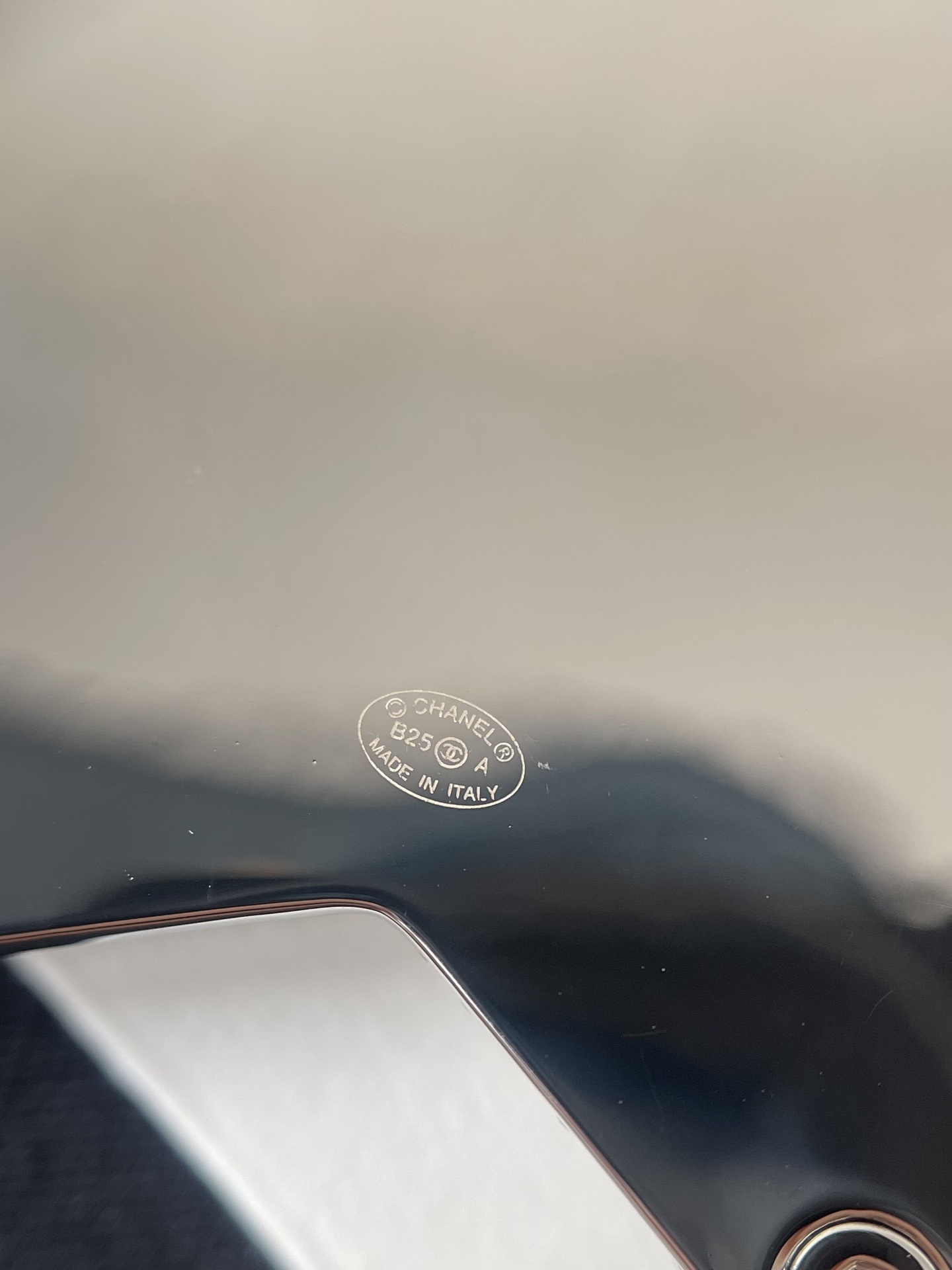 Luxury Crystal Star Brooch with Designer CC Logo Silver Tone