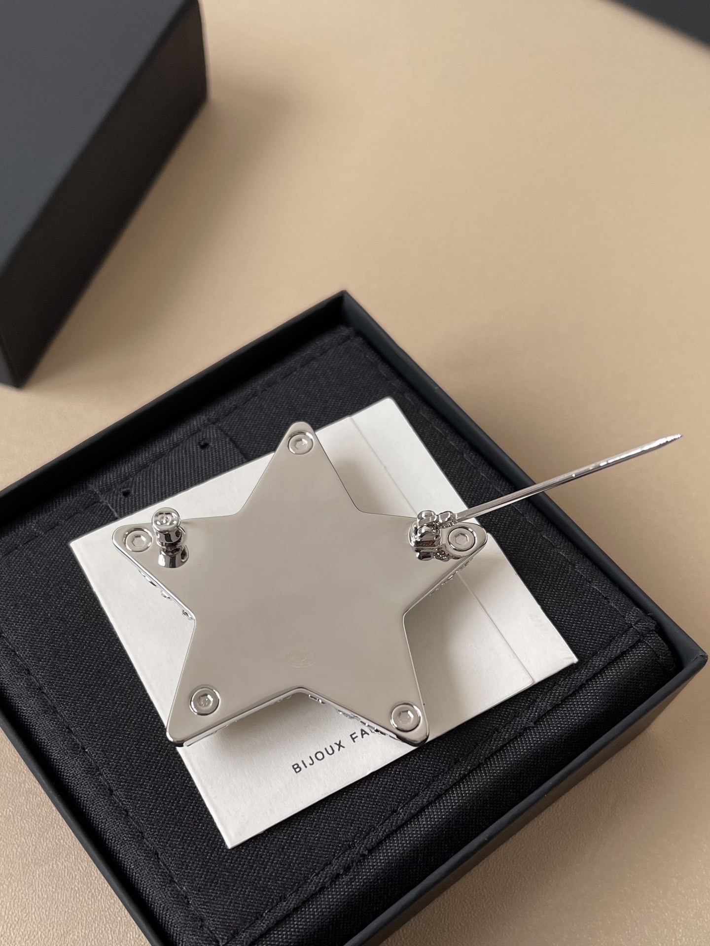 Luxury Crystal Star Brooch with Designer CC Logo Silver Tone