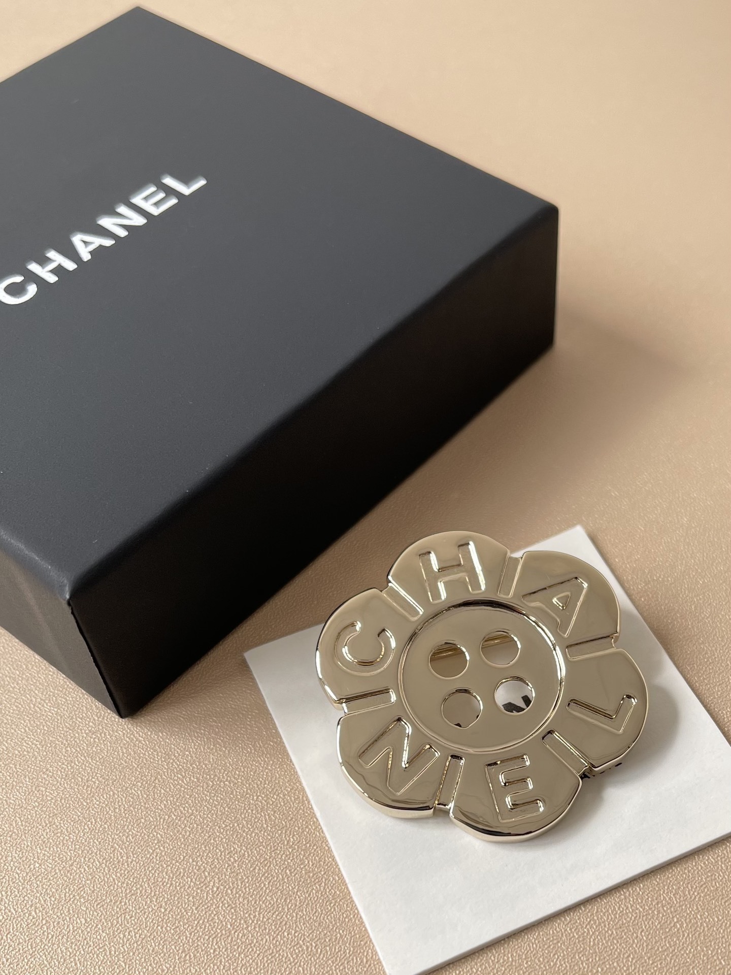 Luxury Camellia Flower Button Brooch in Gold Metal with Crystals