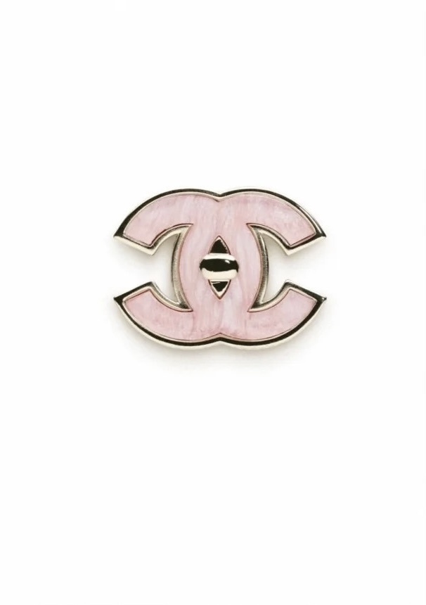Elegant Pink Marble CC Logo Brooch – Gold-Tone Luxury Fashion Pin