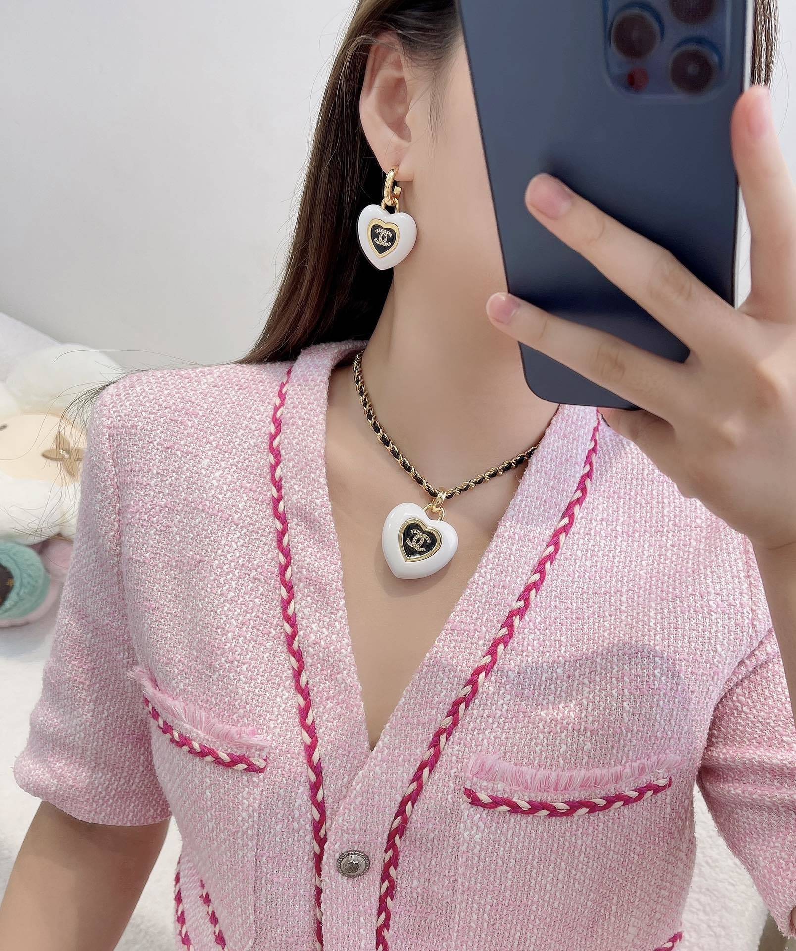 Chanel Luxury White Heart Drop Earrings Gold CC Logo Crystal