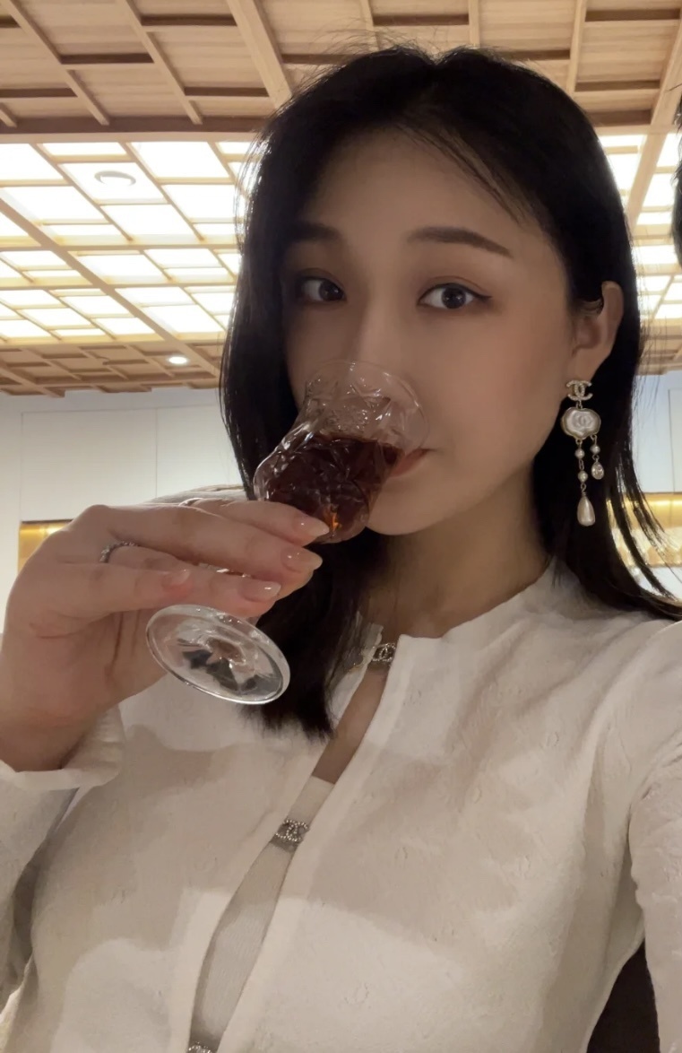 Luxury CC Crystal Pearl Drop Earrings - Elegant Dangle Jewelry