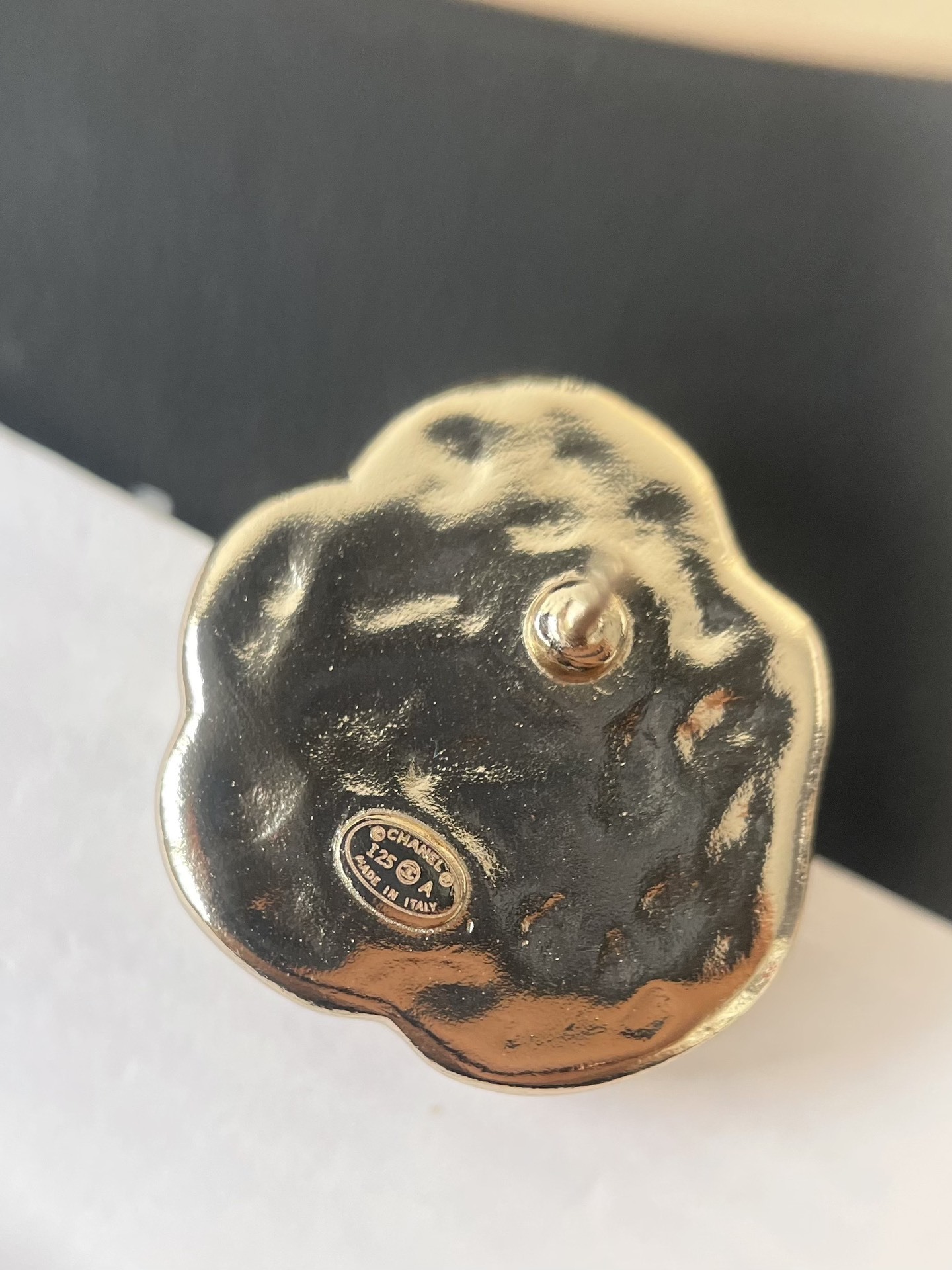 Elegant Crystal CC Logo Camellia Flower Stud Earrings - Gold & Cream