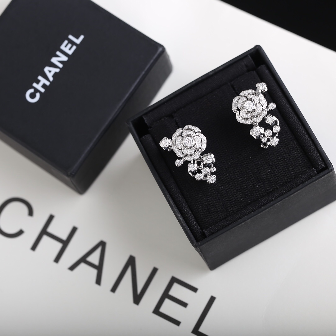 Luxury Camellia Flower Diamond Earrings Elegant Floral Jewelry