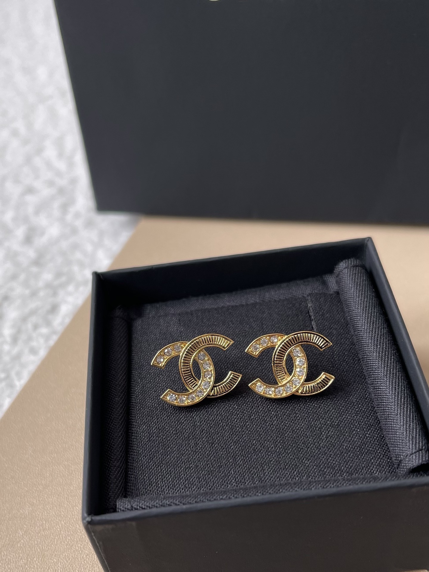 Luxury Chanel Gold CC Logo Crystal Stud Earrings for Women