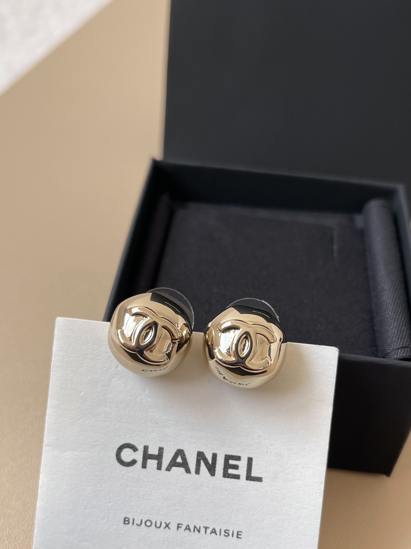 Elegant Chanel Gold CC Logo Stud Earrings & Charm Necklace Set