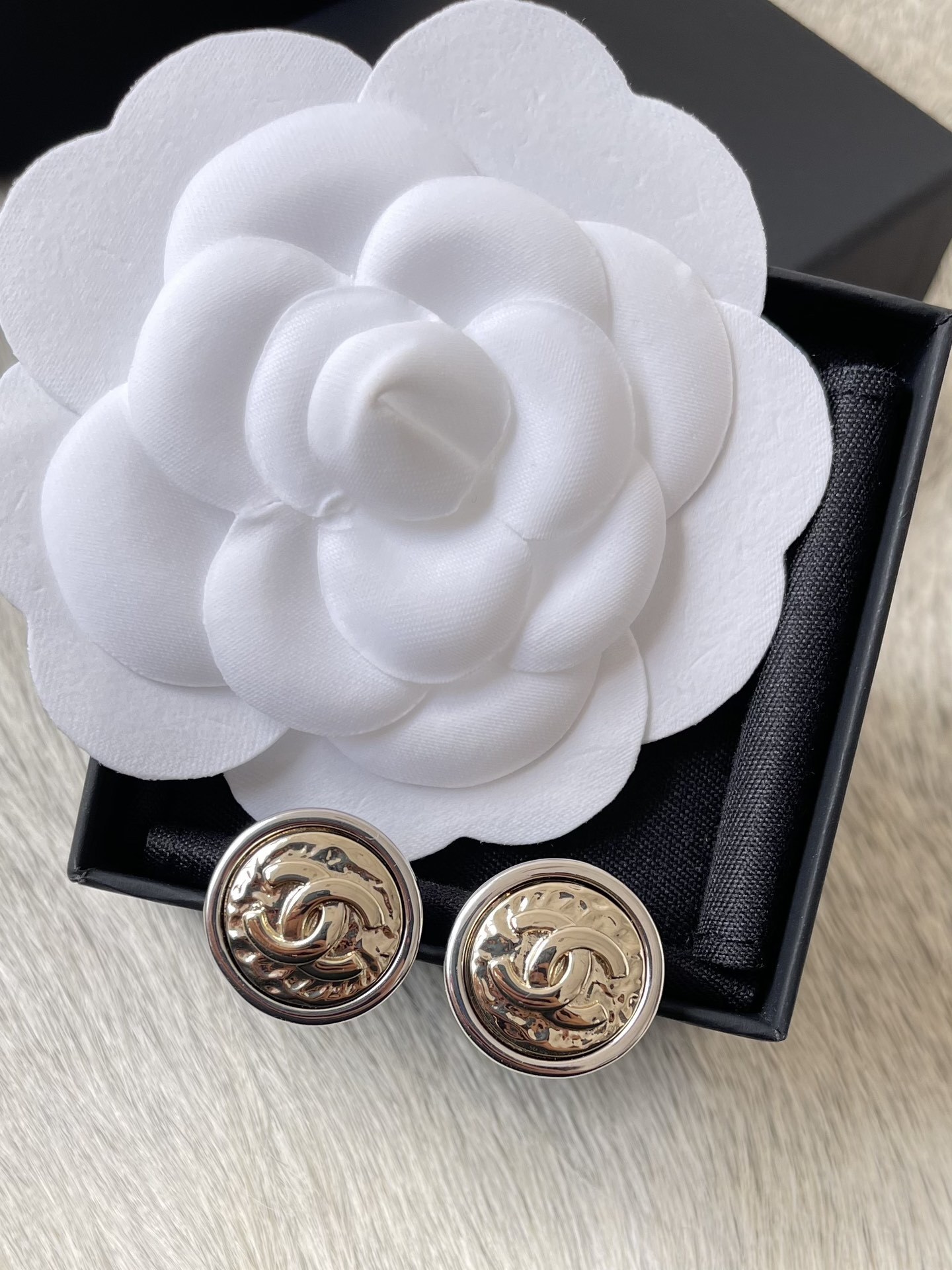 Luxury CC Logo Round Button Stud Earrings - Elegant Vintage Design