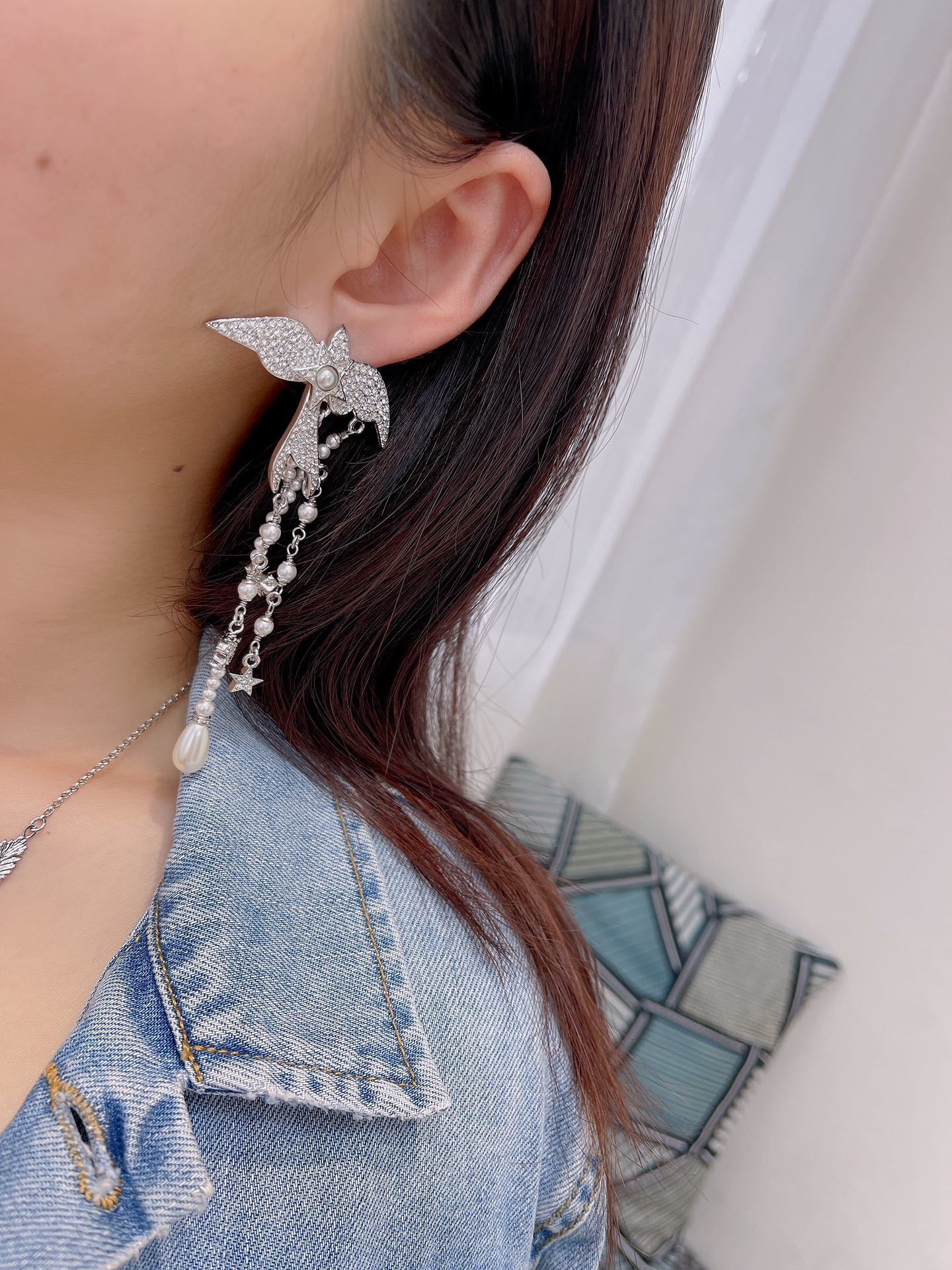 Chanel Spring-Summer 2025 Bird Drop Earrings with Pearls & Crystals