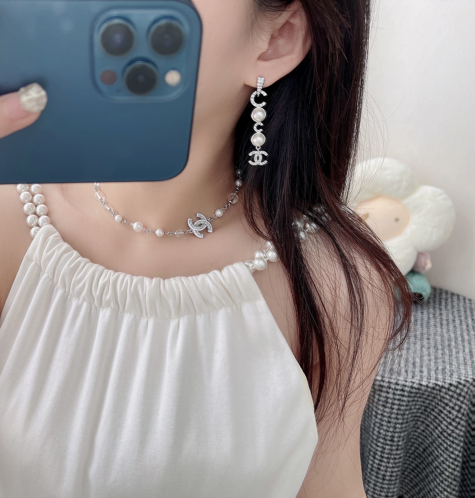 Chanel CC Pearl Long Drop Earrings Silver Crystal Luxury Jewelry