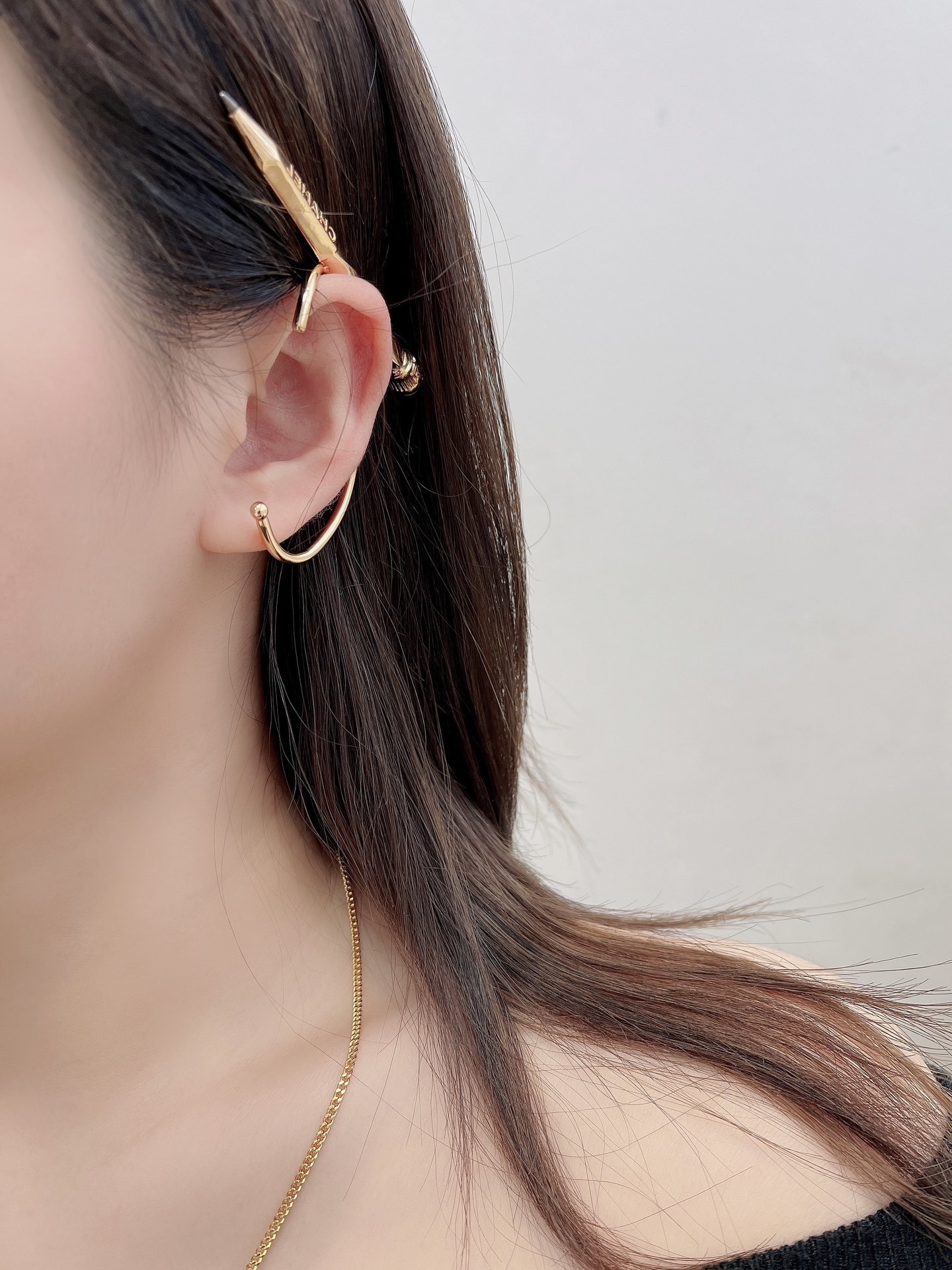 Chanel Gold-Tone Pencil Ear Cuff - Luxury Fall/Winter 2025/26