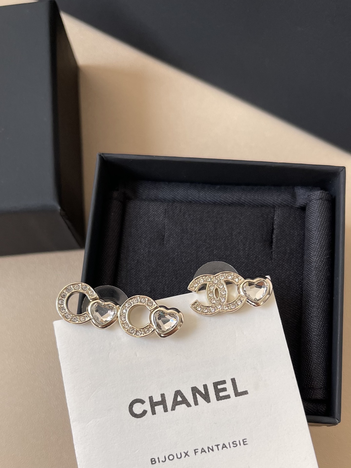 Luxury Gold CC Heart Earrings with Sparkling Diamonds for Women