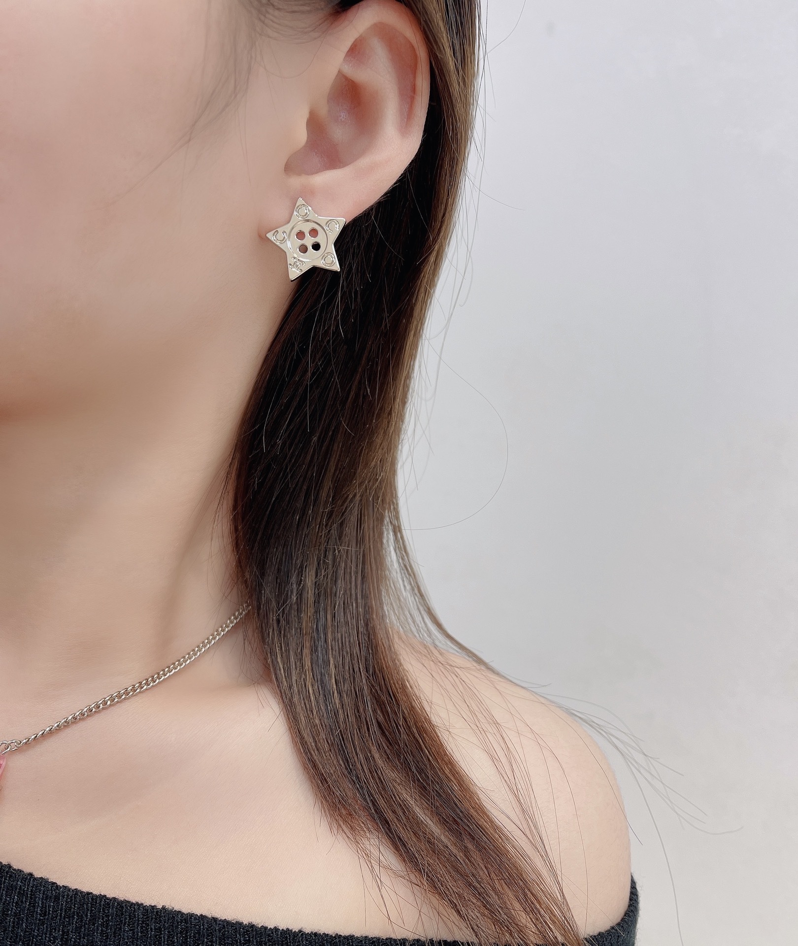 Elegant Gold Star Button Stud Earrings - Vintage Chic Jewelry