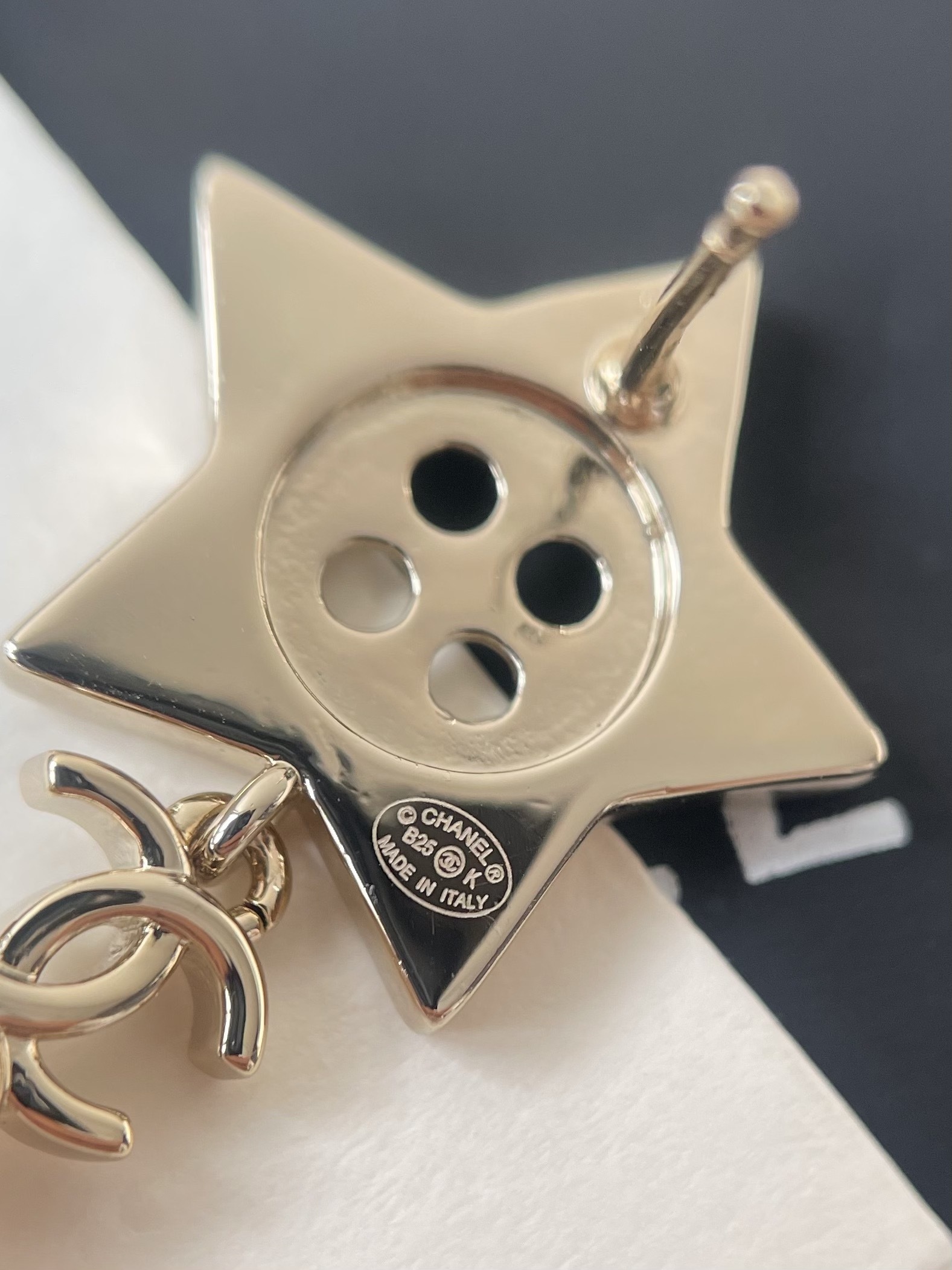 Chanel Gold Star CC Logo & Teardrop Pearl Drop Earrings