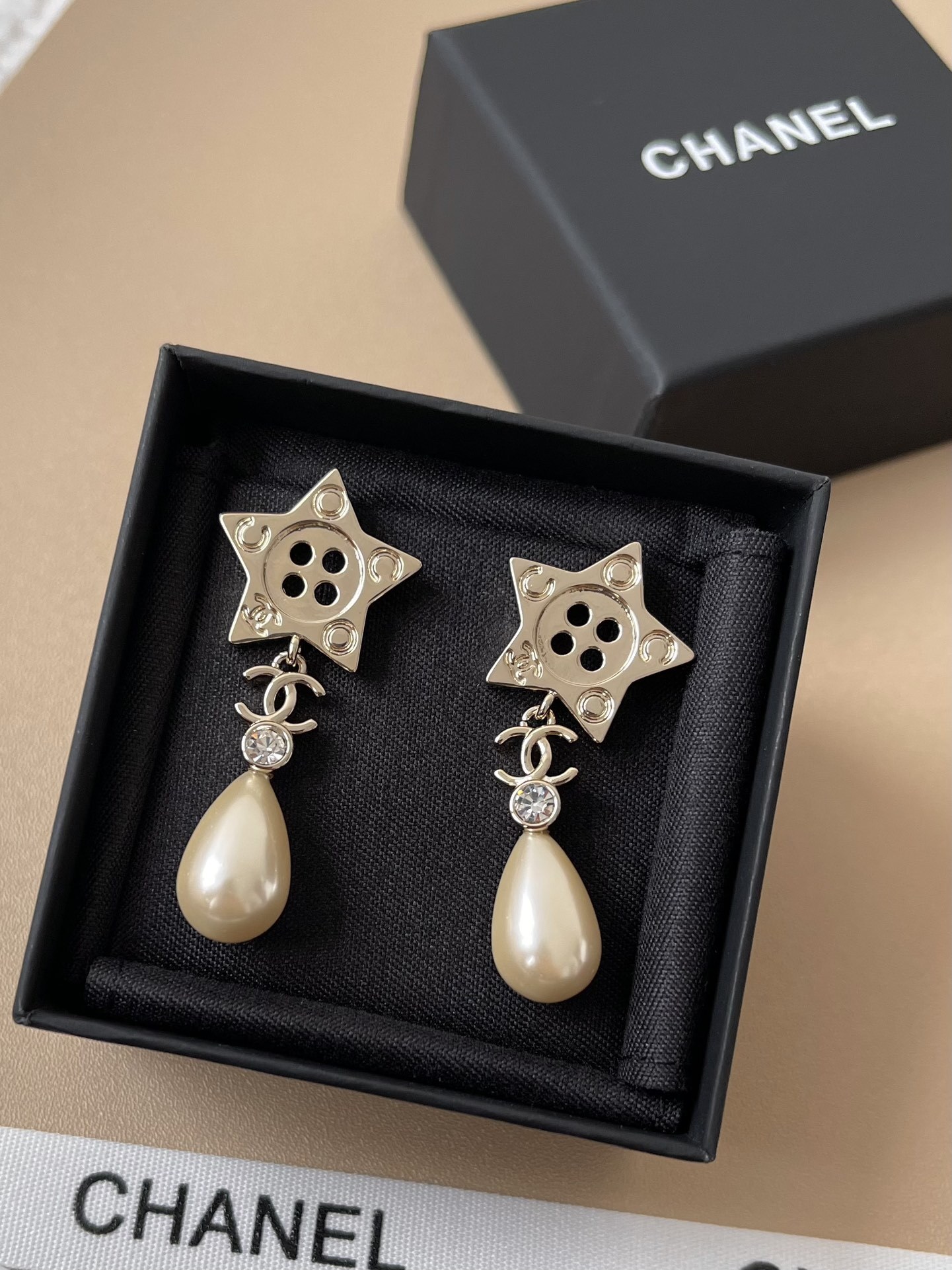 Chanel Gold Star CC Logo & Teardrop Pearl Drop Earrings