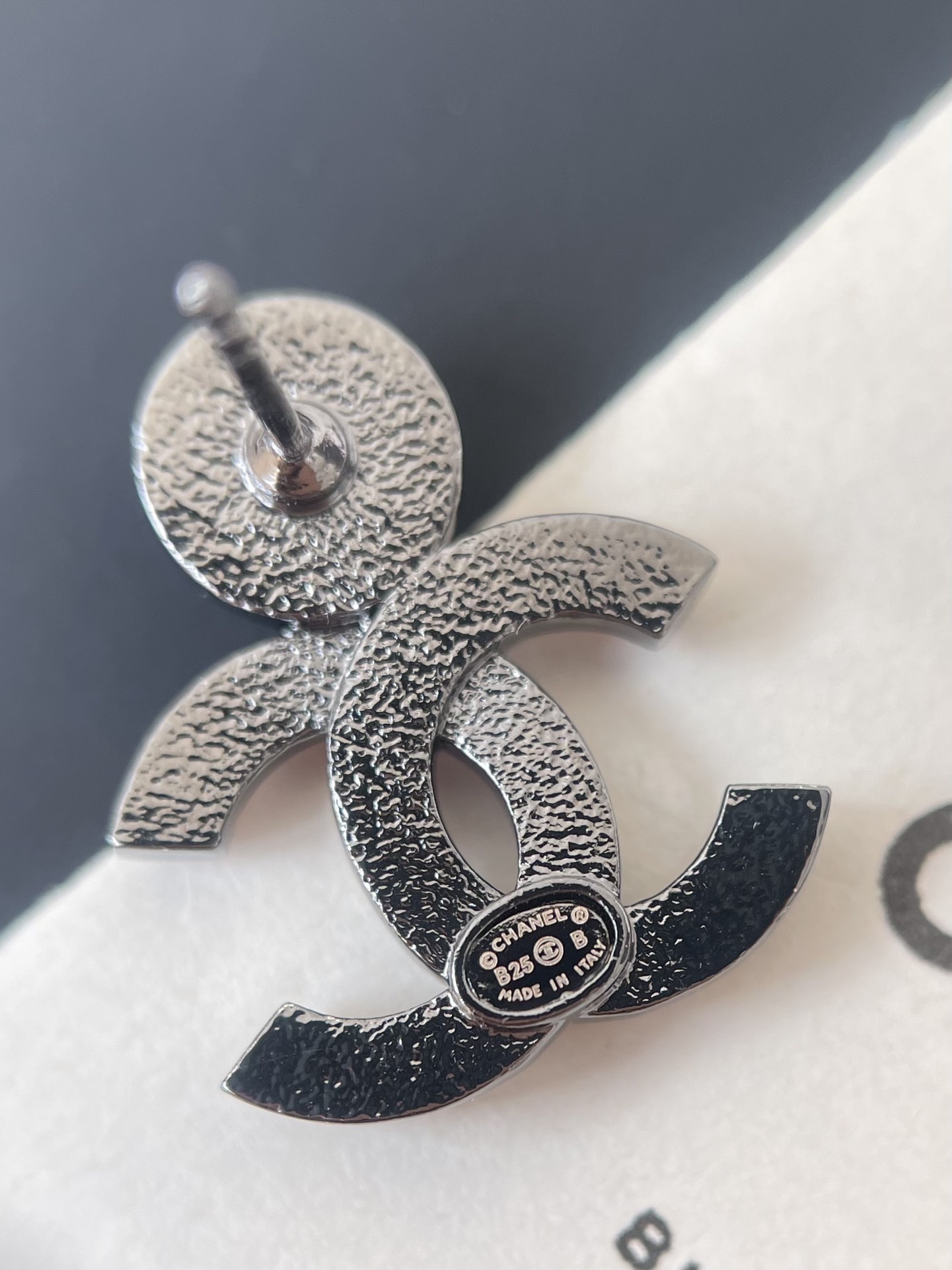 Elegant Chanel CC Logo Crystal Stud Earrings | Luxury Jewelry Gift