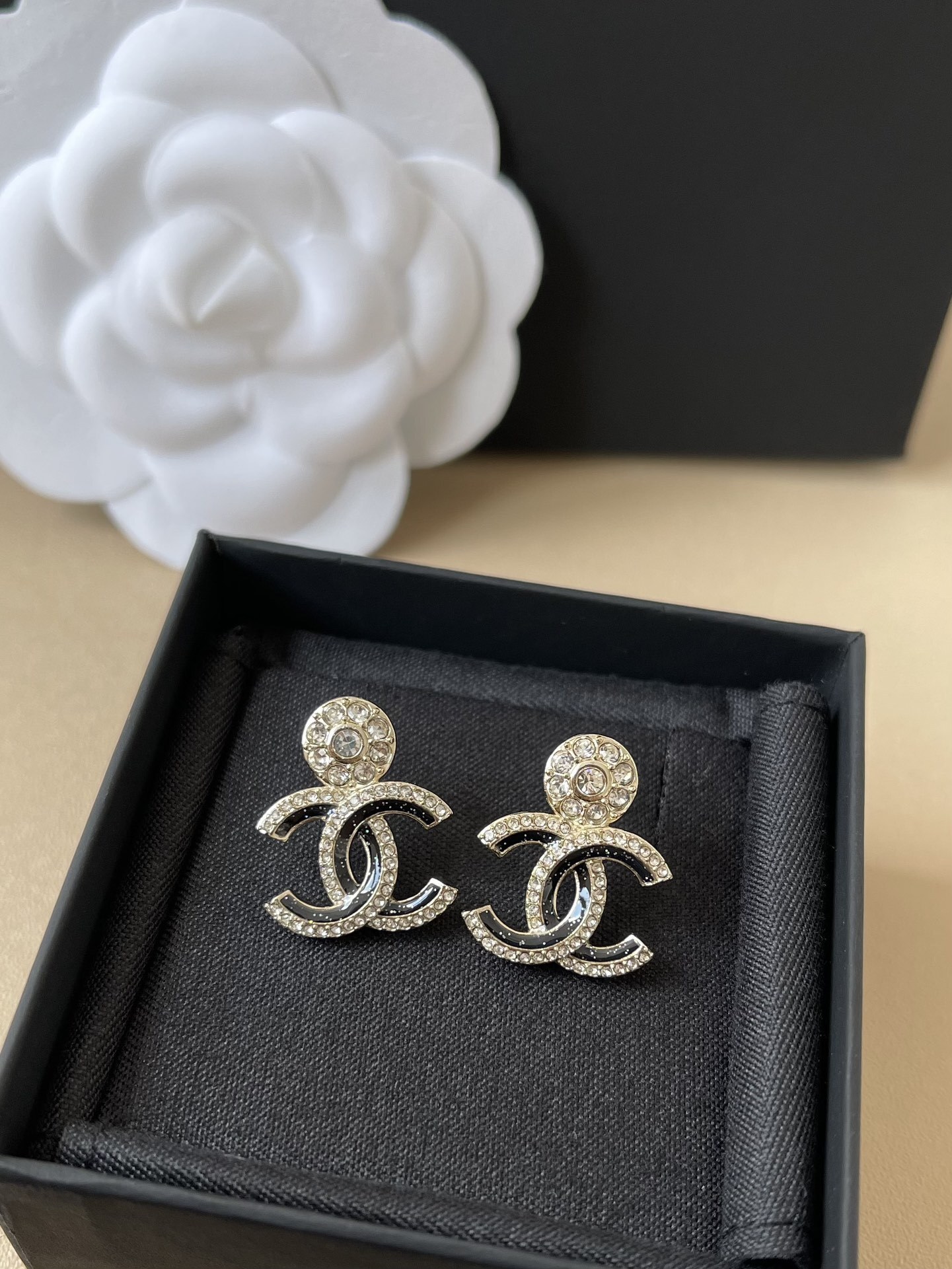 Elegant Chanel CC Logo Crystal Stud Earrings | Luxury Jewelry Gift
