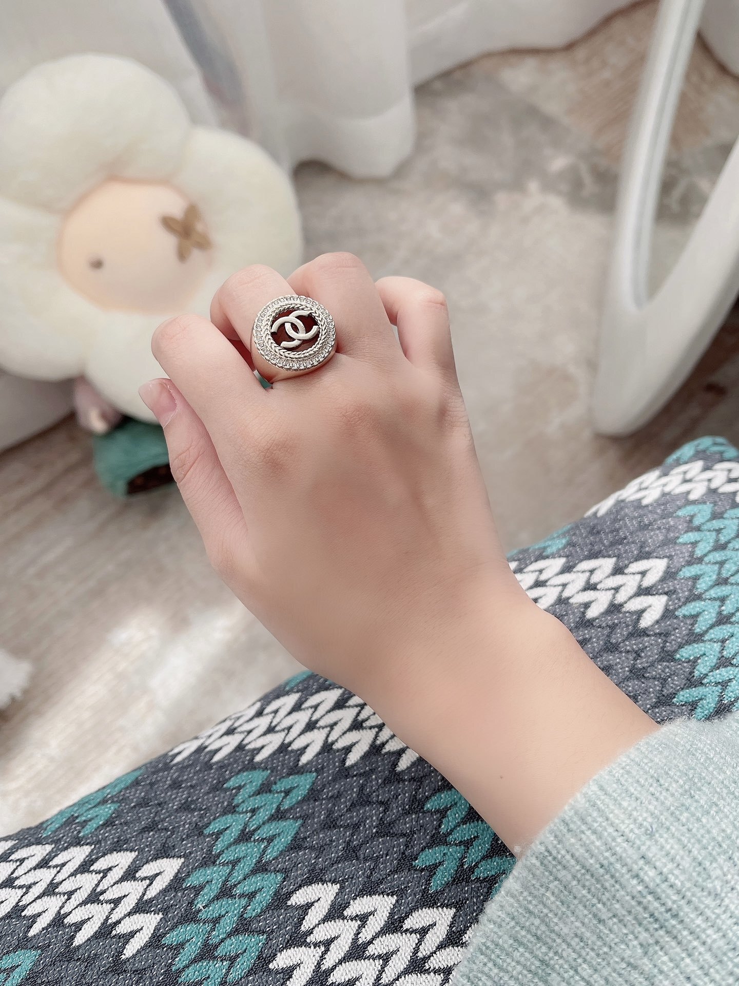 Luxury Crystal Designer Jewelry Set - Elegant Ring & Necklace