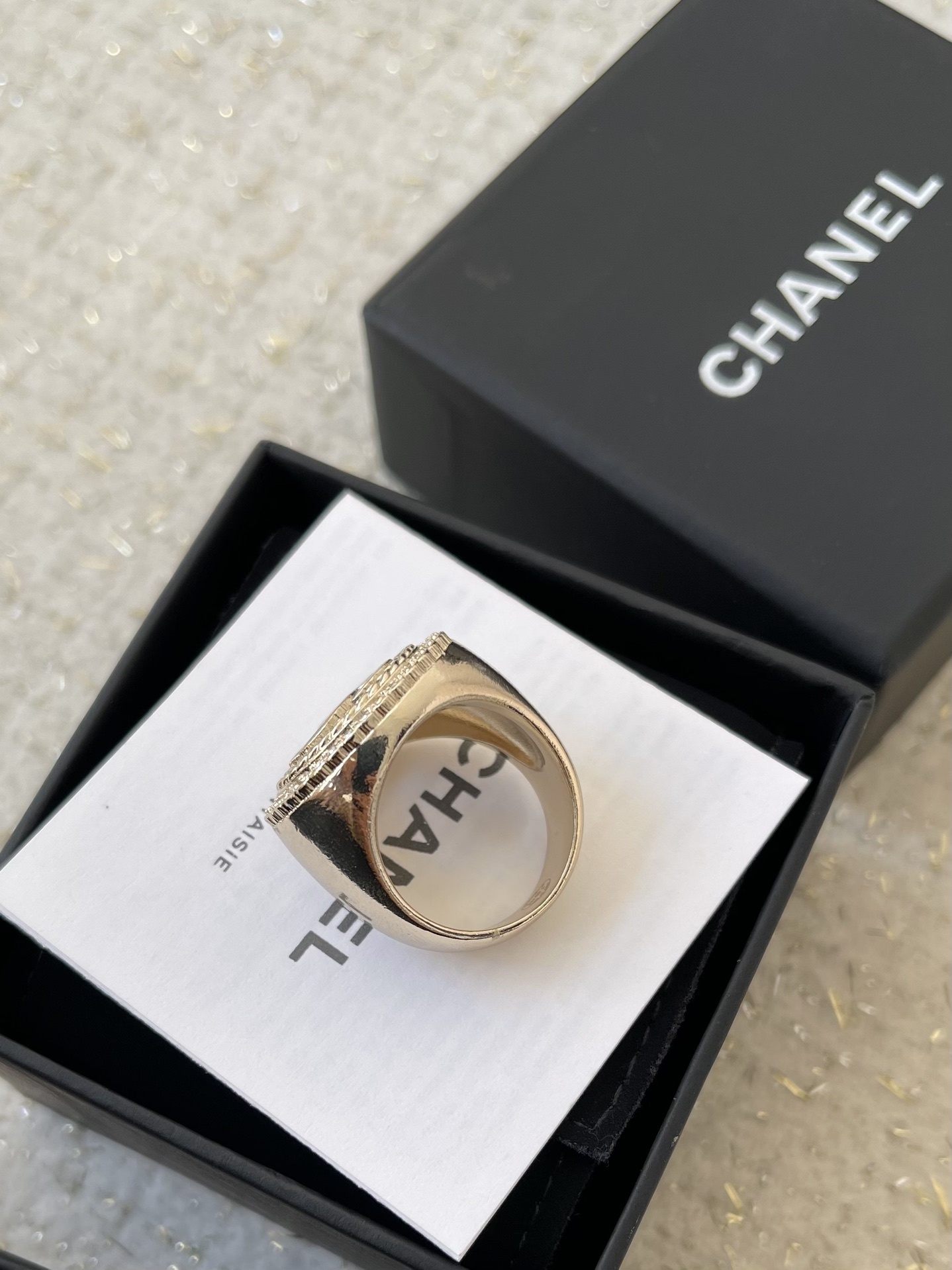 Luxury Crystal Designer Jewelry Set - Elegant Ring & Necklace