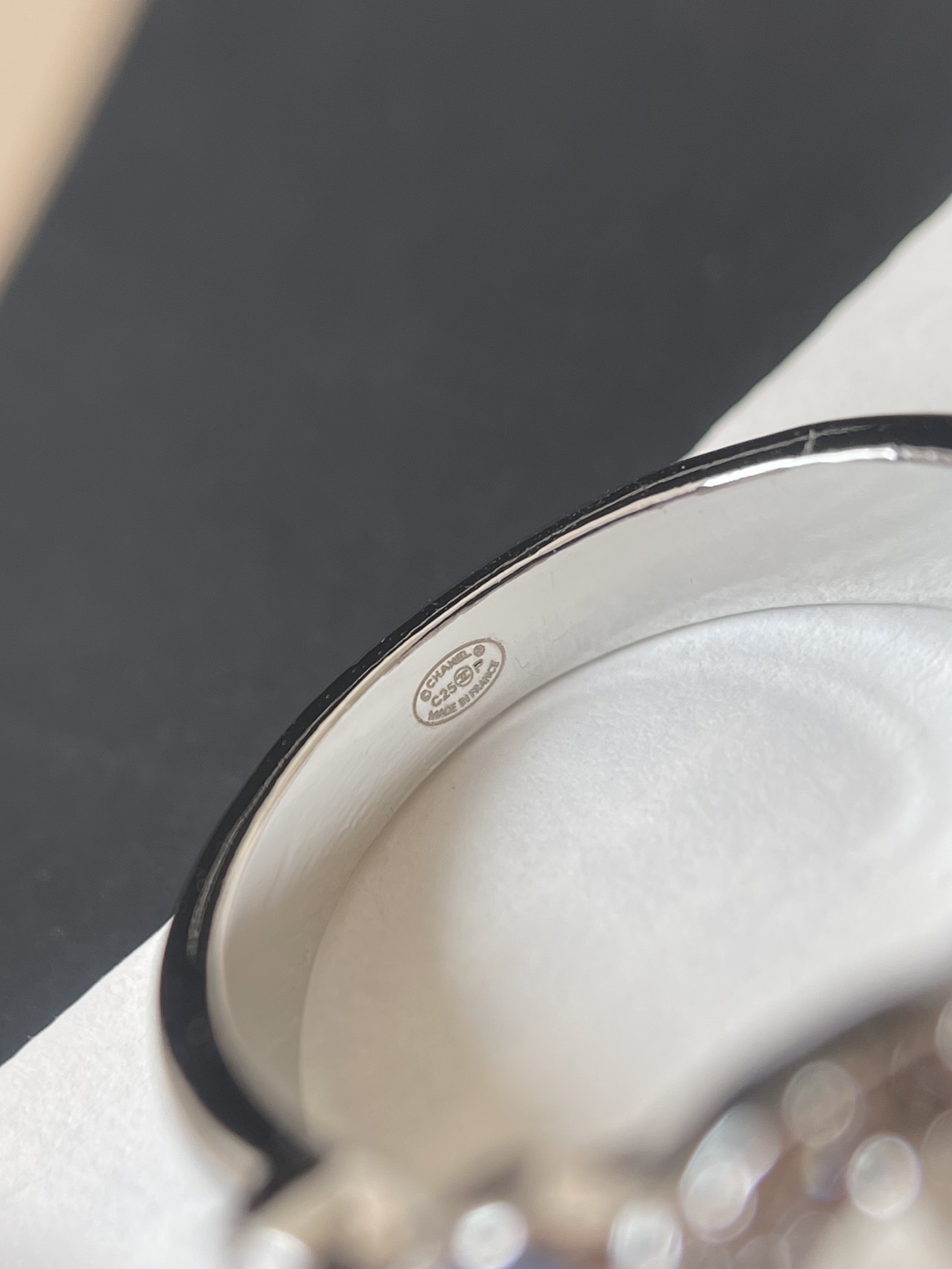 Elegant Interlocking CC Crystal Ring with Pearl & Blue Accents