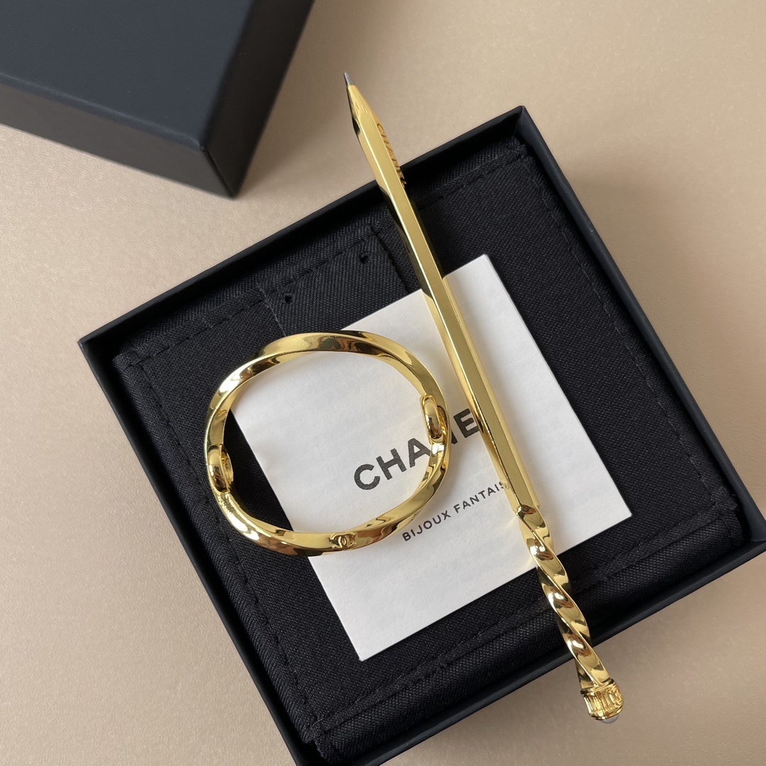 Chanel Gold-Finish Pencil Motif Hair Pin Luxury Accessory