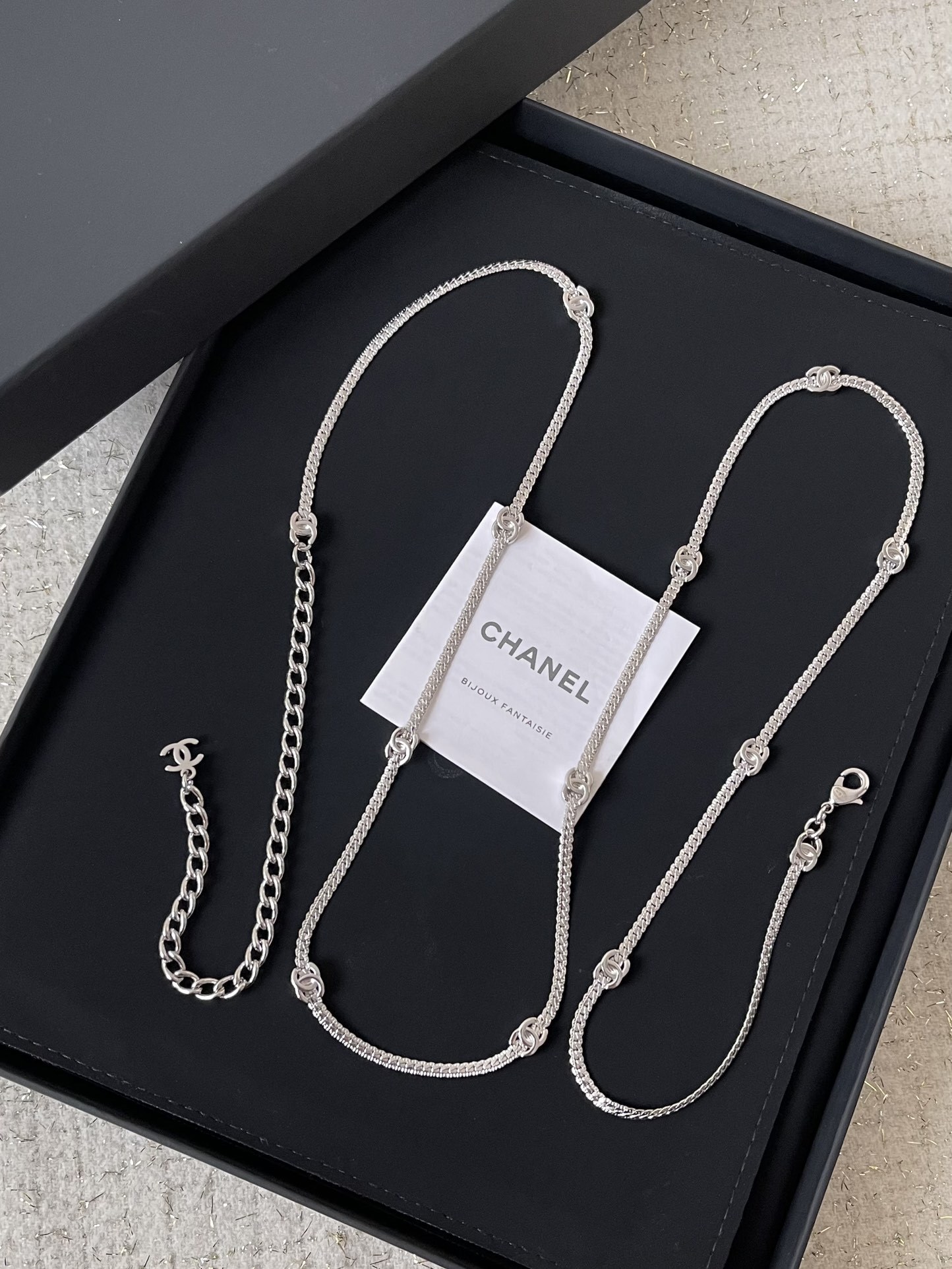 Elegant CC Logo Long Chain Necklace and Versatile Waist Belt