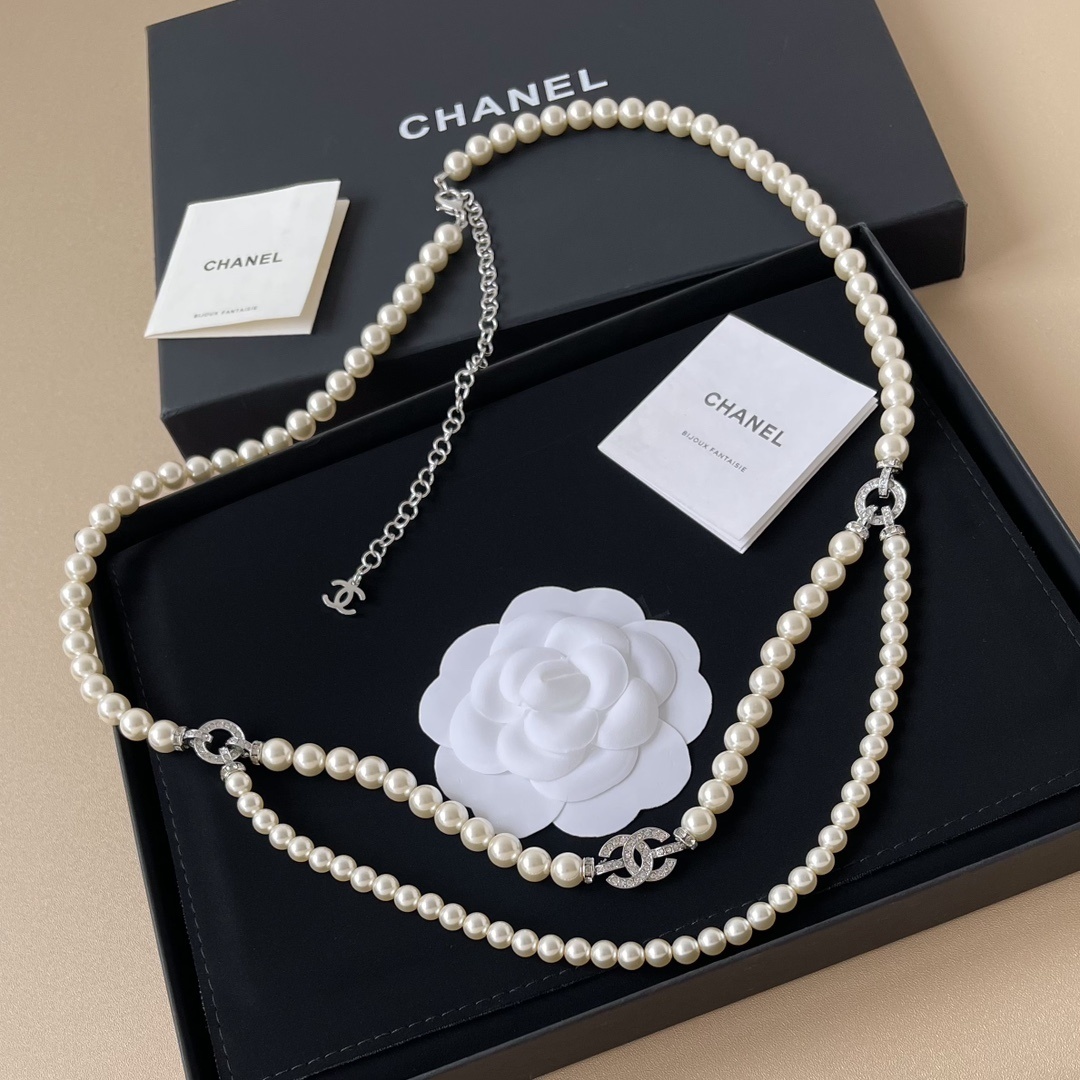 Luxury CC Logo Long Pearl Necklace - Elegant Multi-way Body Chain