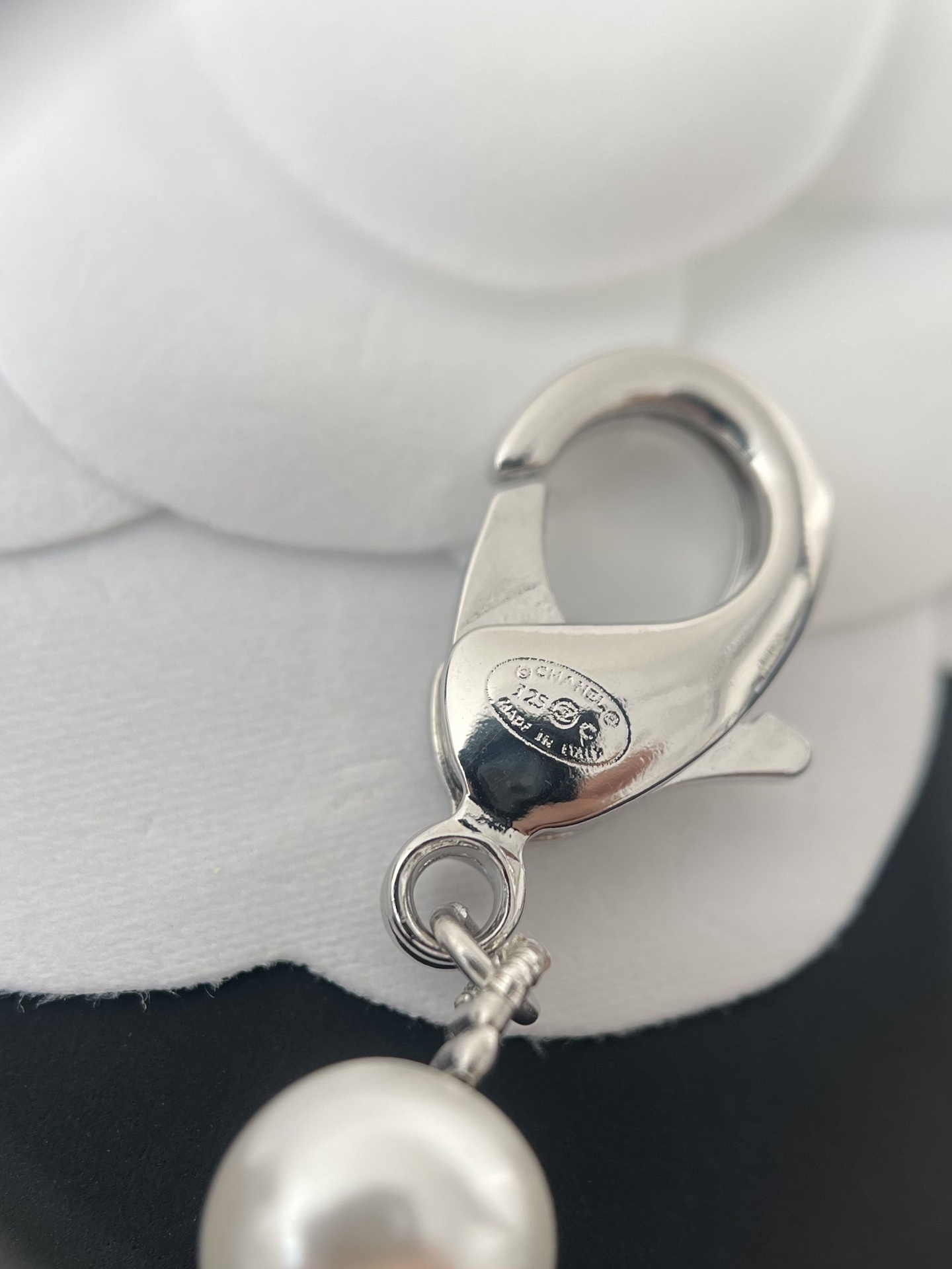 Luxury Pearl Bow Necklace & Belt with Camellia Flower CC Logo