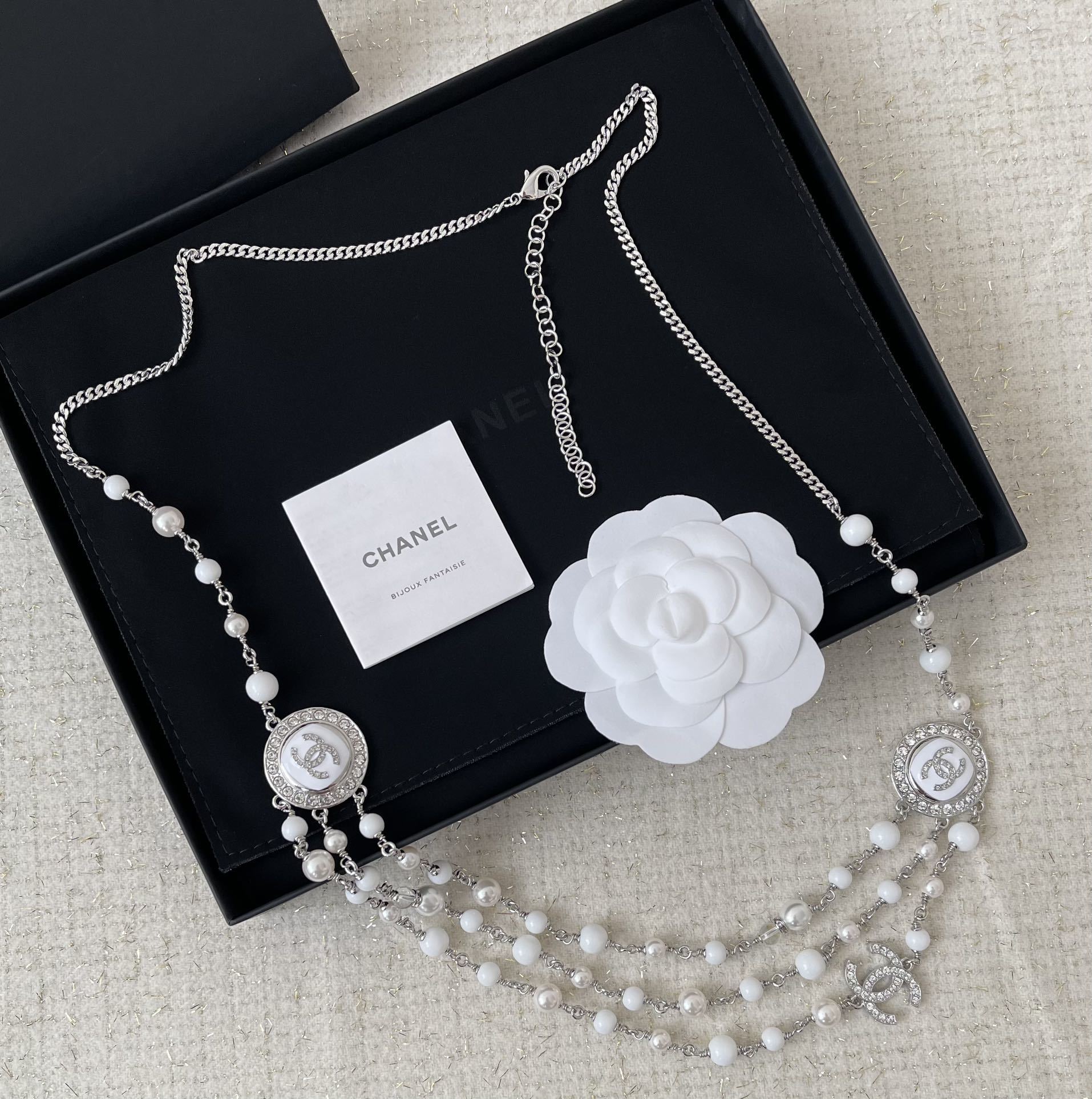 Elegant Multi-Strand CC Logo Pearl Belt & Long Necklace