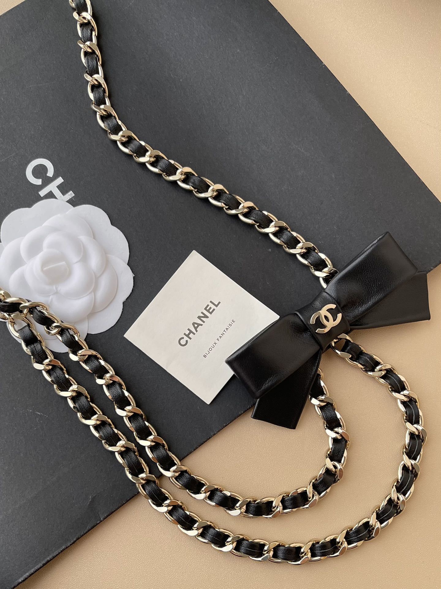 Chanel 2025/26 FW Leather & Gold Chain Belt with Bow Detail