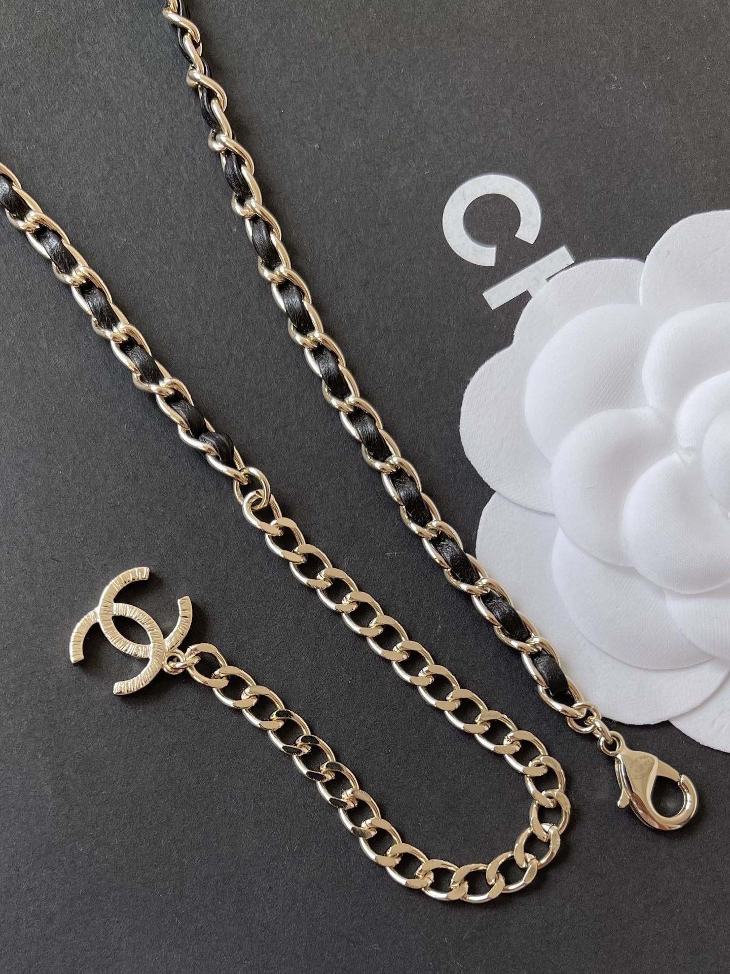 Elegant Bow Charm Waist Chain Belt with Crystal Logo