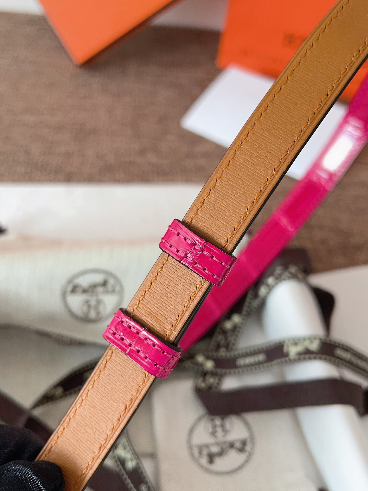 Hermès Kelly Belt Shiny Rose Scheherazade Crocodile Gold Hardware